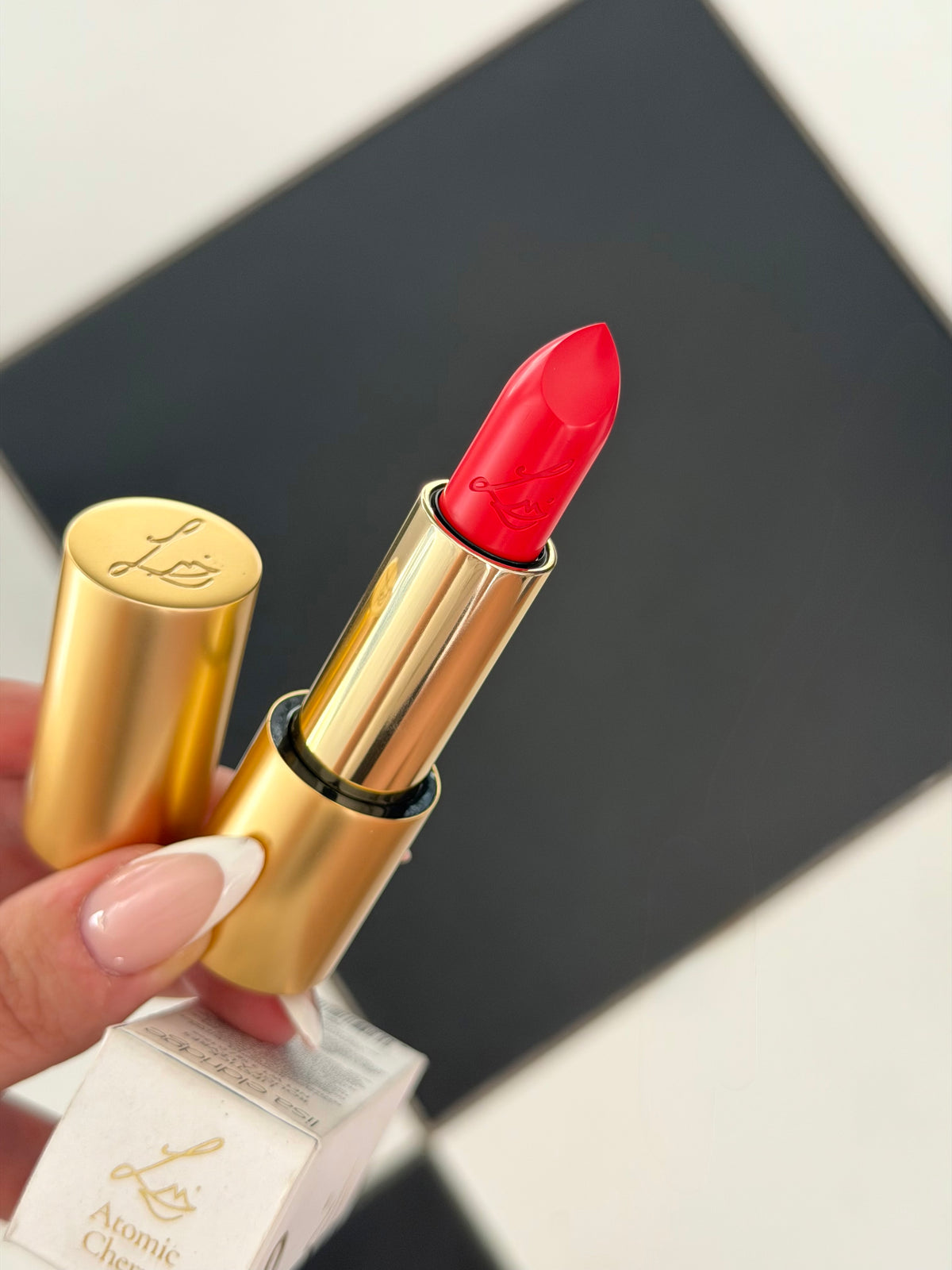 LISA ELDRIDGE Luxuriously Lucent Lip Colour - Atomic Cherry