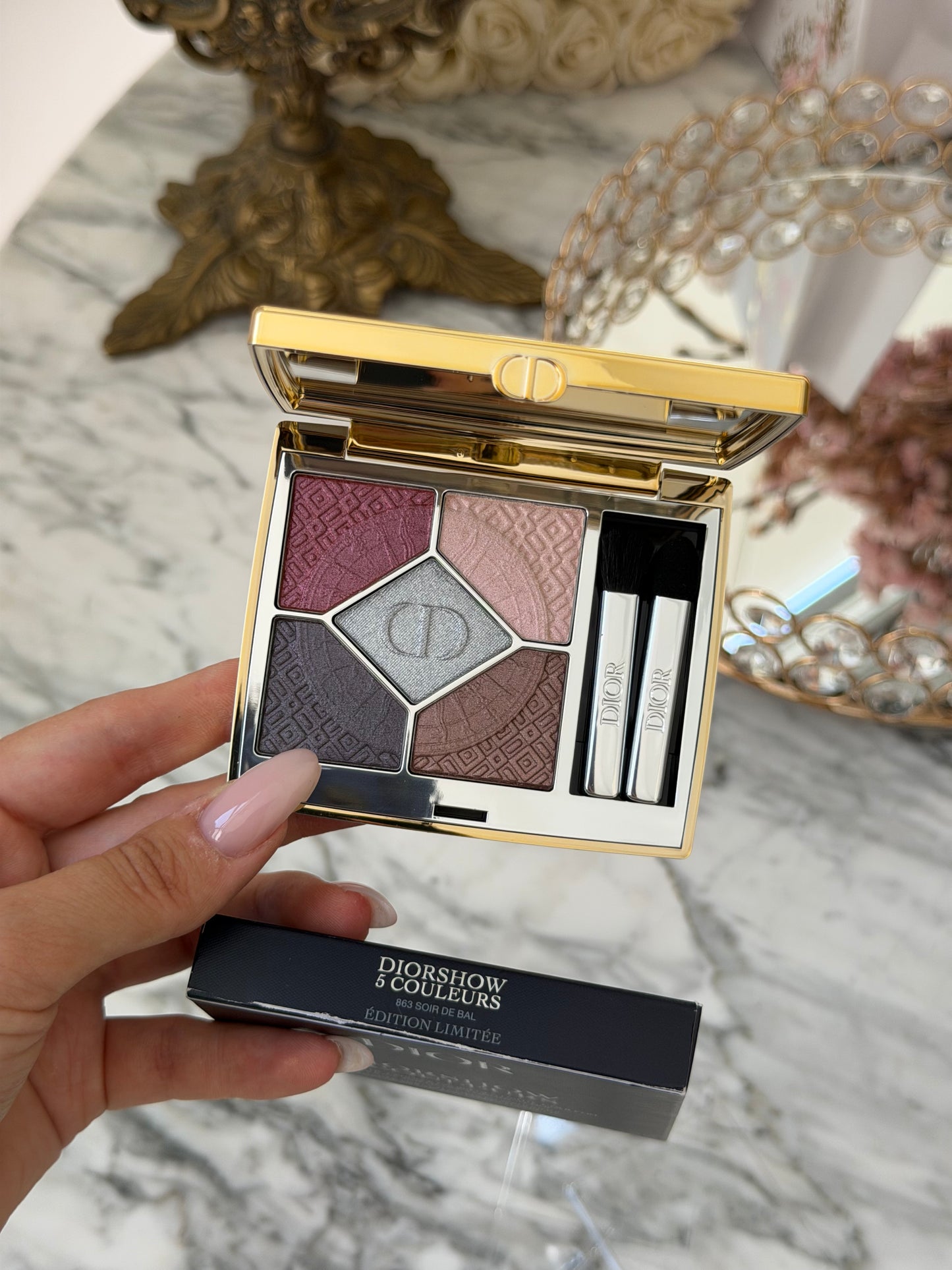 DIOR Diorshow 5 Couleurs - Limited Edition (863)
High-Color Eyeshadow Wardrobe - Longwear Creamy Powder Palette