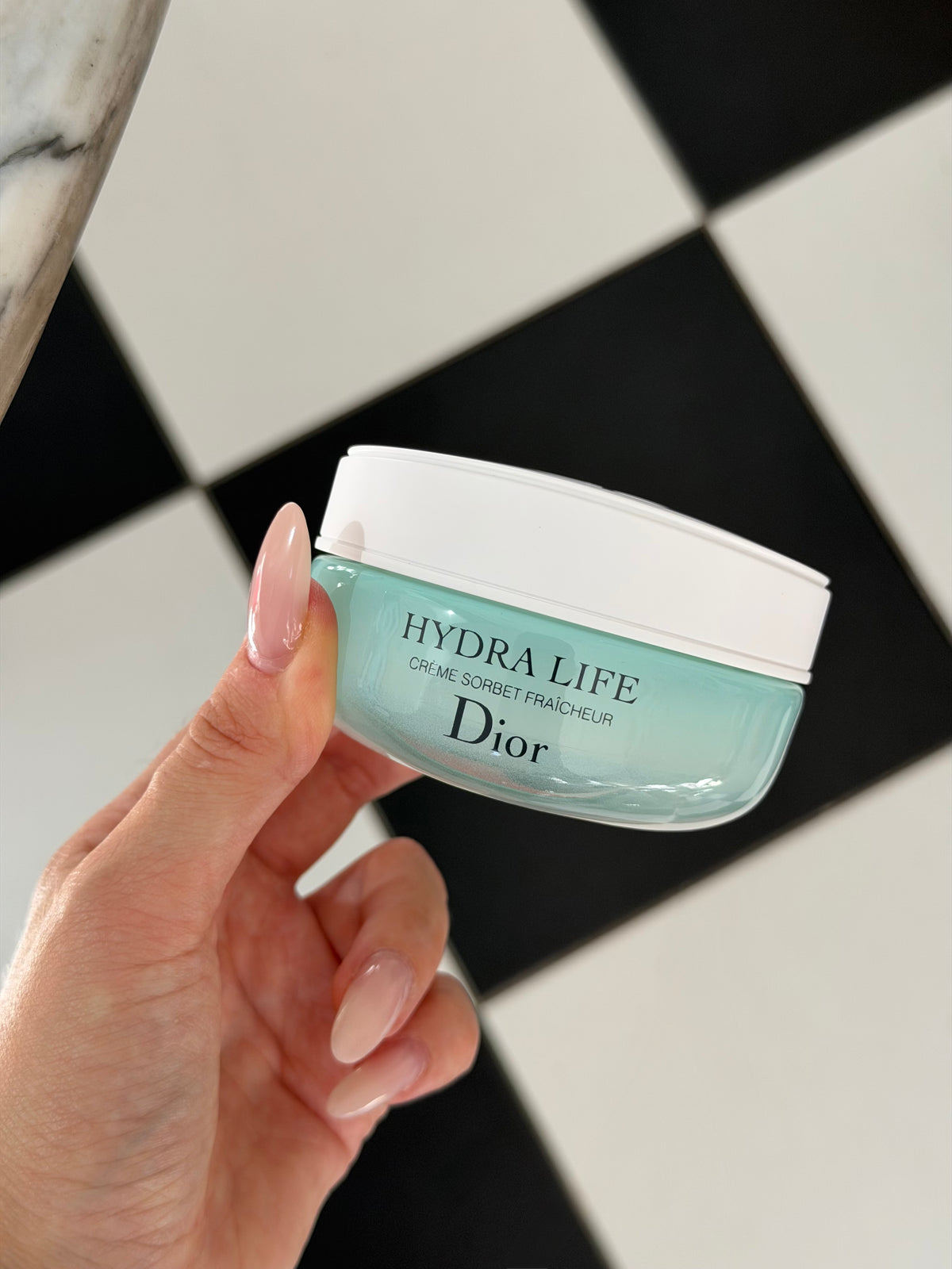 DIOR Hydra Life Fresh Sorbet Creme
Hydrating Face and Neck Cream - Hydrates, Plumps and Enhances