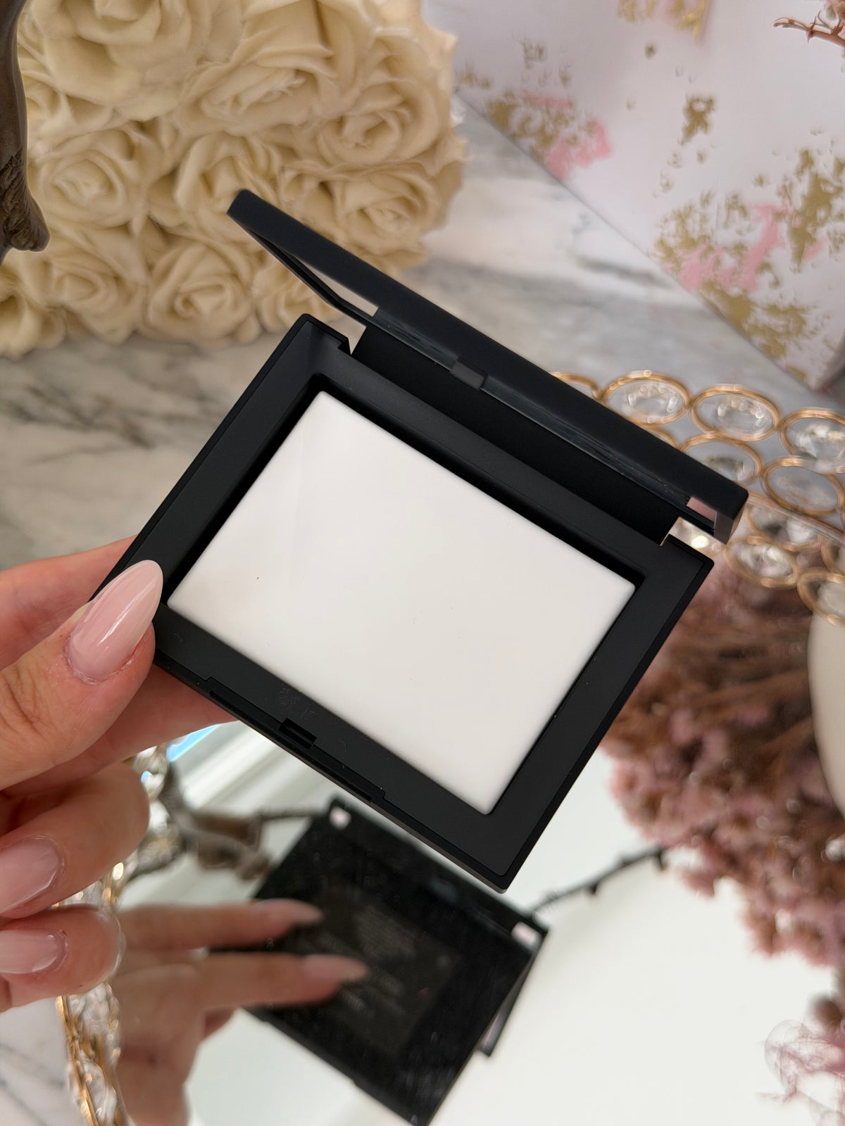 NARS Light Reflecting™ Pressed Setting Powder - Translucent Crystal