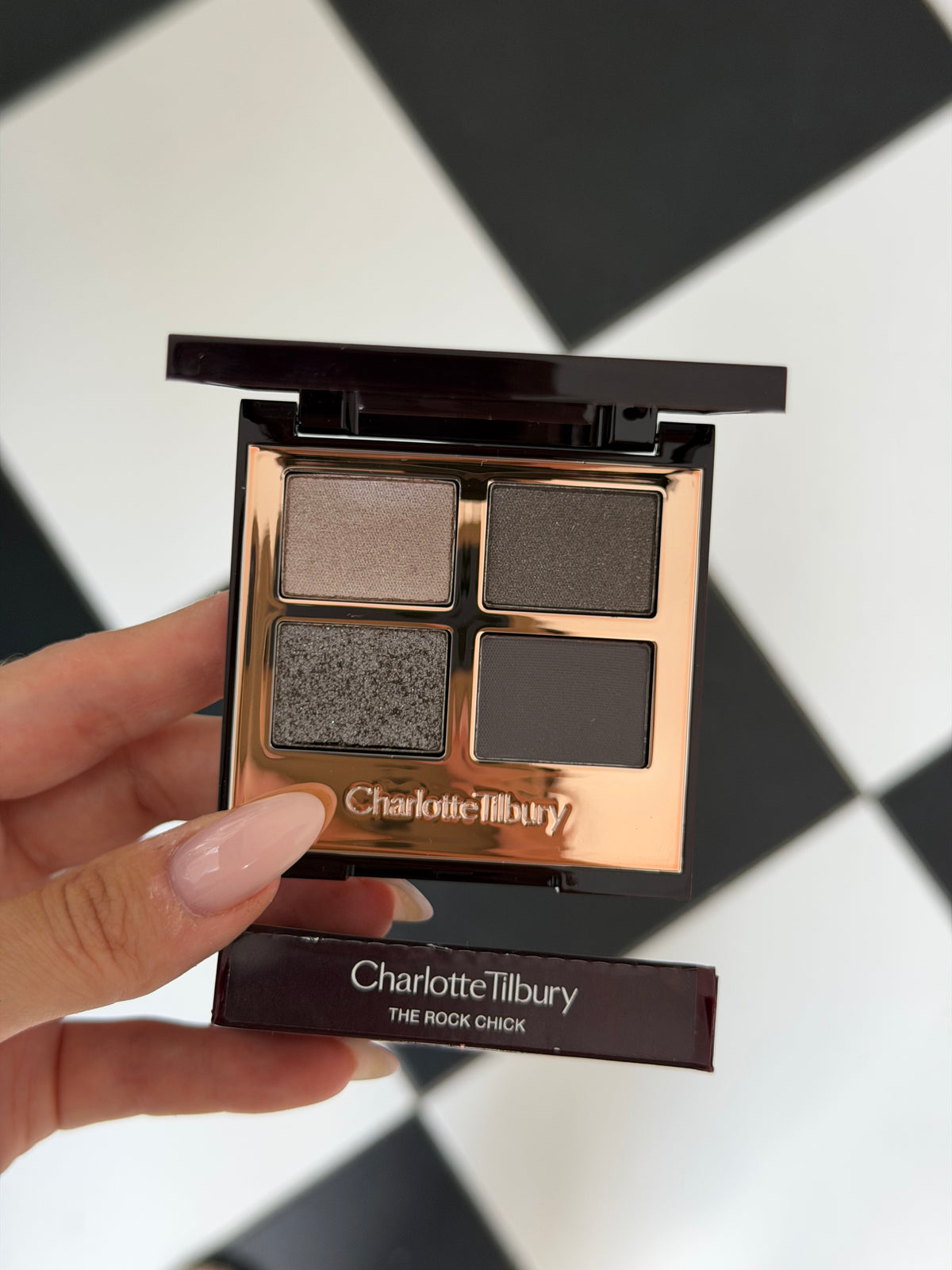 CHARLOTTE TILBURY Luxury Palette - The Rock Chick