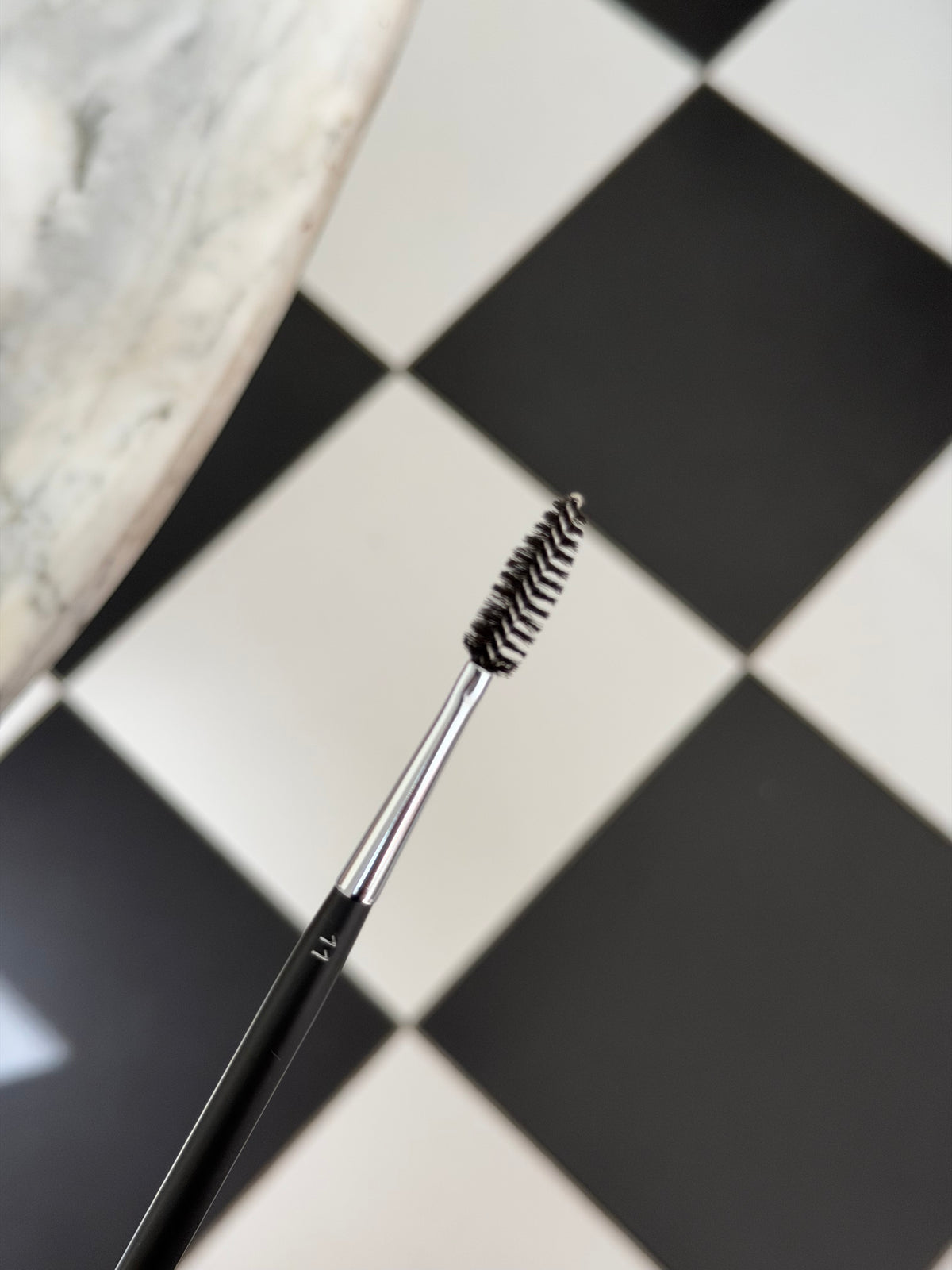 CHANEL Les Pinceaux De Chanel Brow/Lash Brush (11)