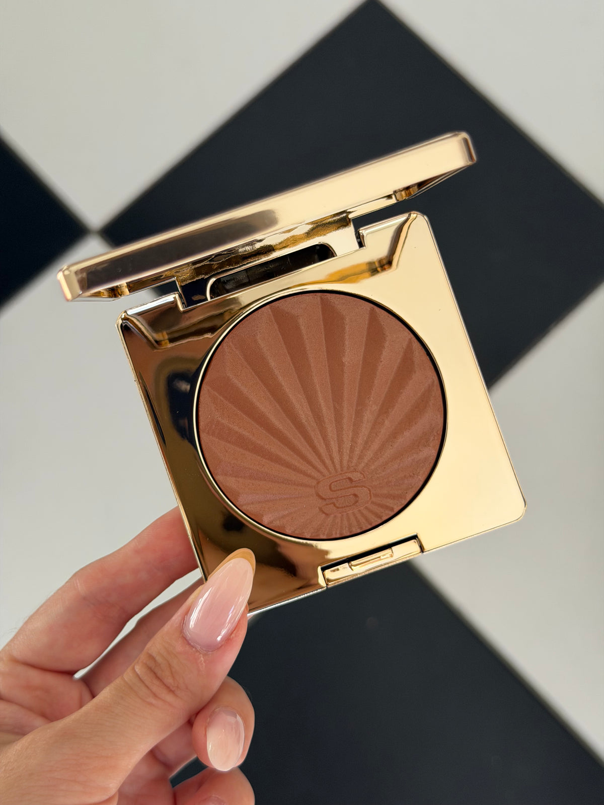 SISLEY Phyto-Touche Illusion D'été Sun-Kissed Powder-Gel