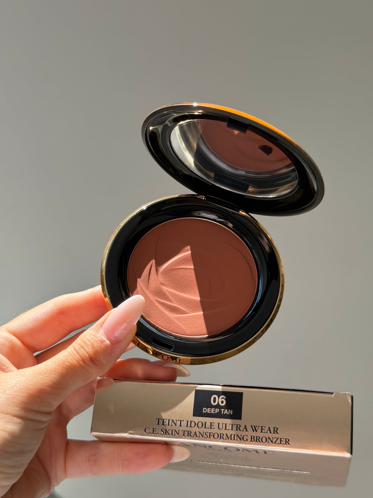 LANCOME Teint Idole Ultra Wear C.E Skin Transforming Bronzer (06)