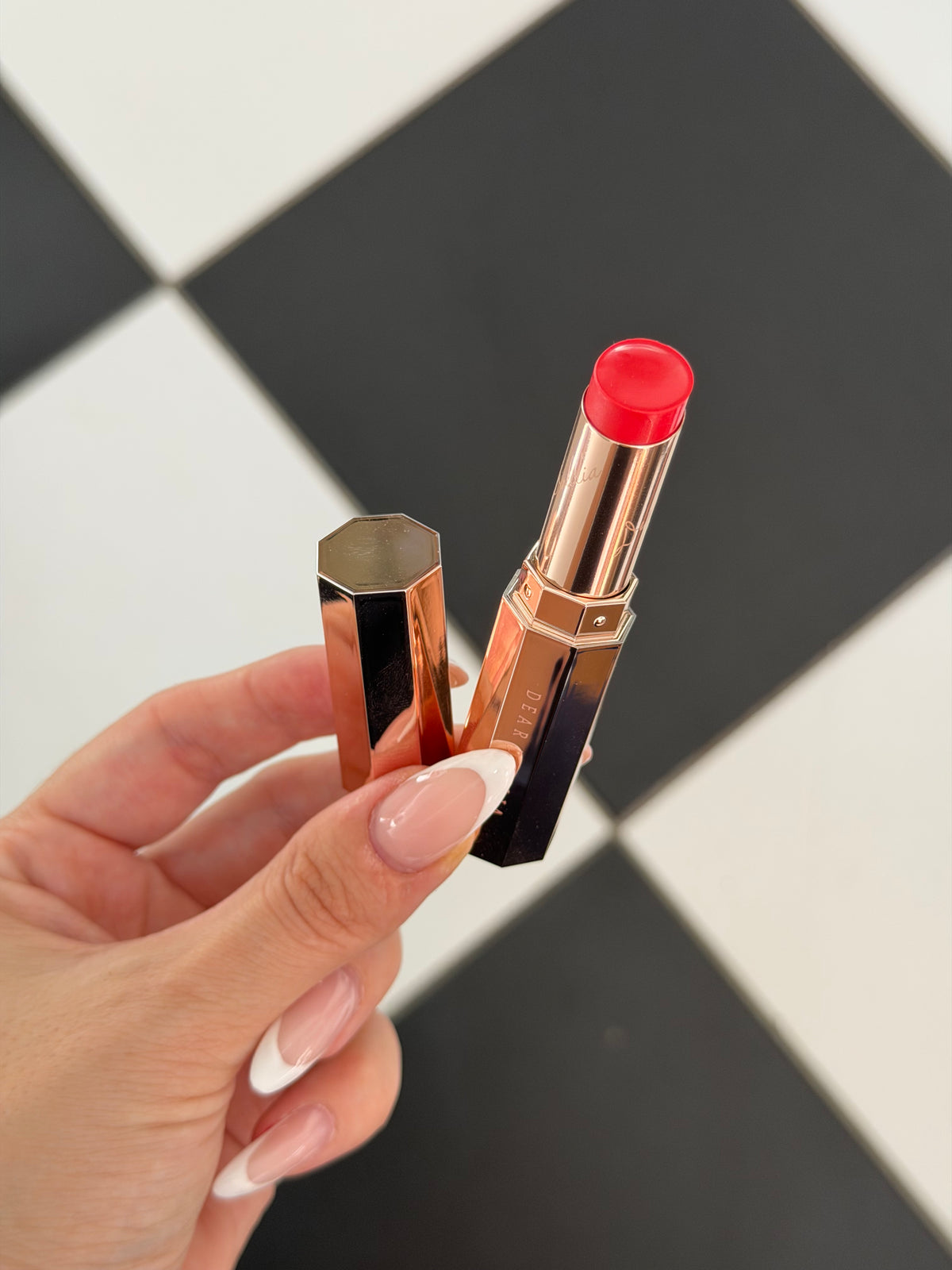 DEAR DAHLIA Blooming Edition - Julia
Lip Paradise Color Balm - Lip Balm