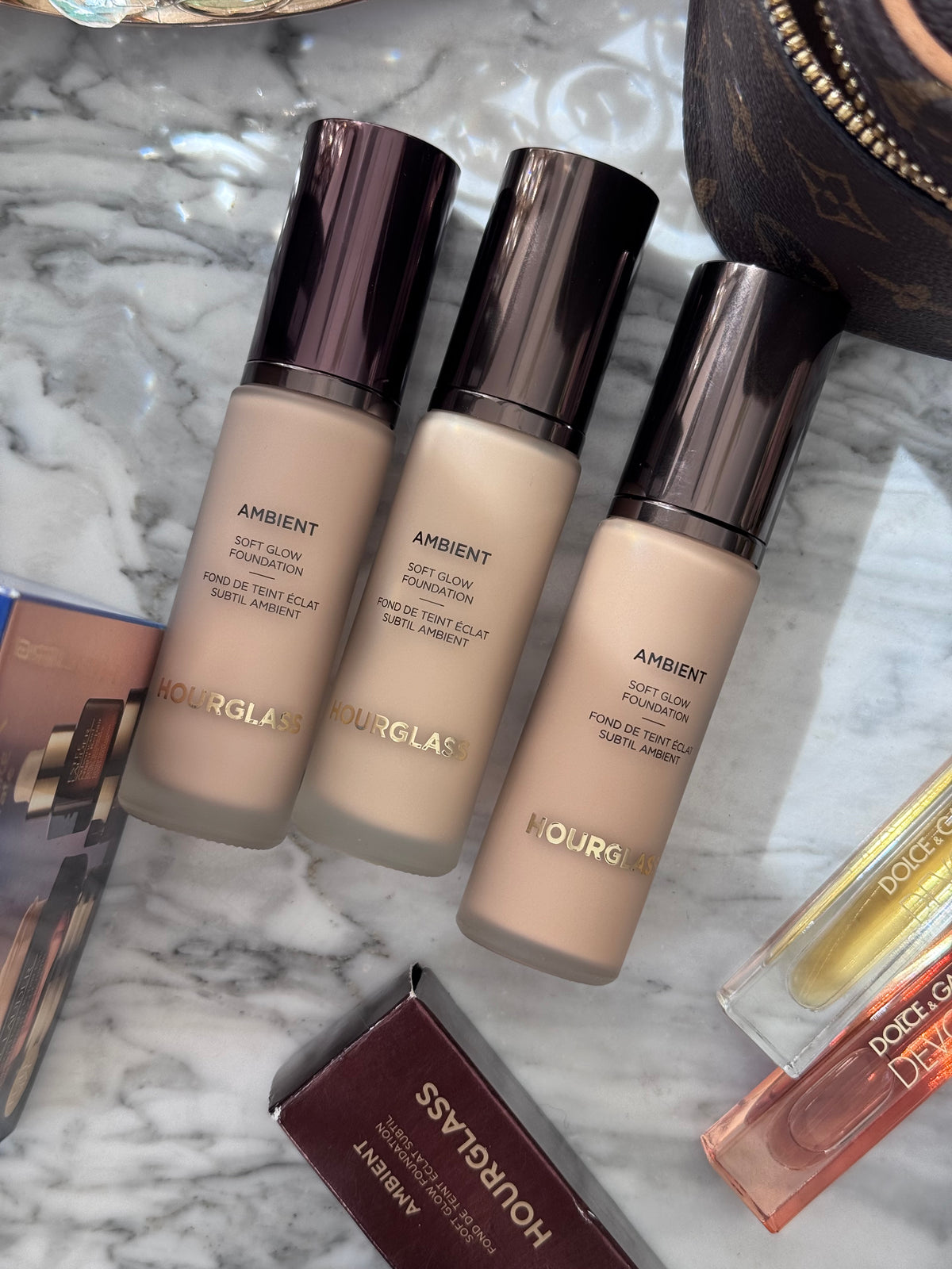 HOURGLASS Ambient Soft Glow Foundation (5)