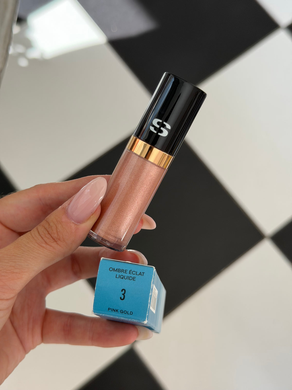 SISLEY Ombre Éclat Longwear Liquide Eyeshadow (3)