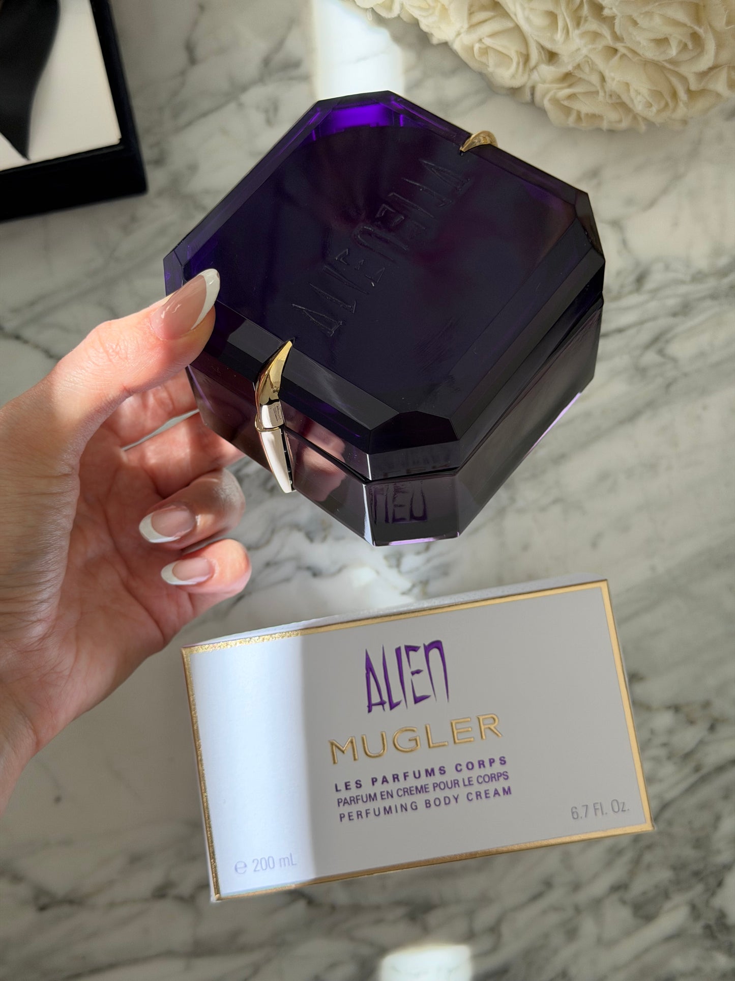 THIERRY MUGLER Alien Beautifying Body Cream