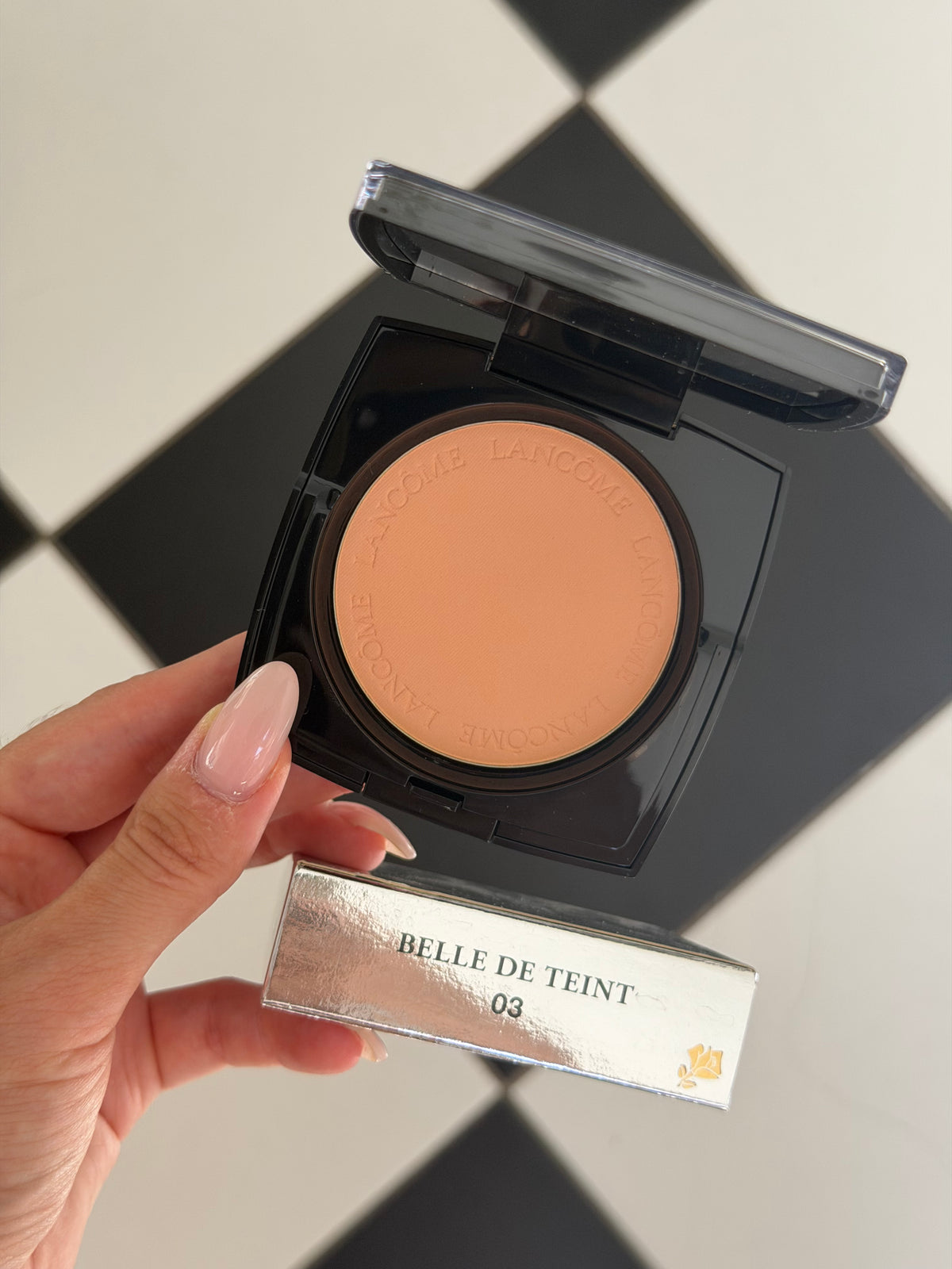 LANCÔME Belle De Teint - Natural Healthy Glow Sheer Blurring Powder (03)