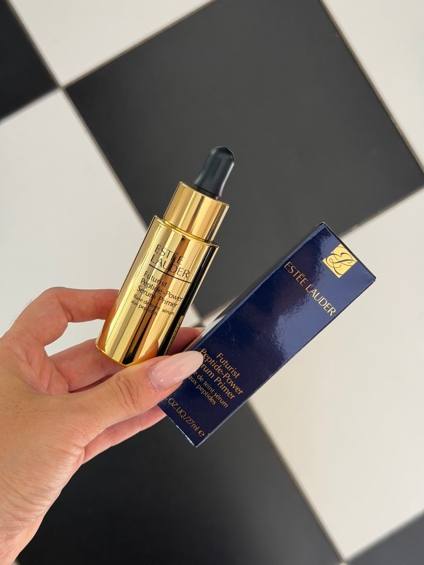 ESTÉE LAUDER Futurist
Peptide-Power Serum Primer