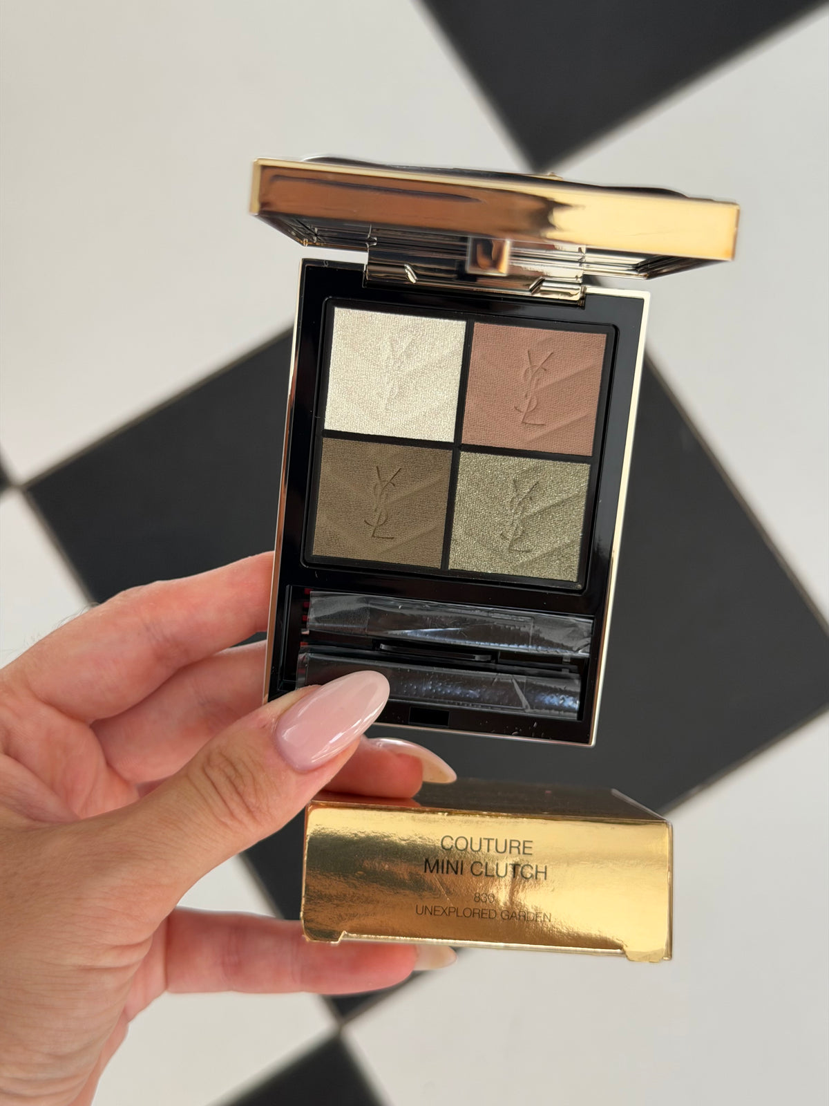 YSL Couture Mini Clutch Luxury Eyeshadow Palette (830)