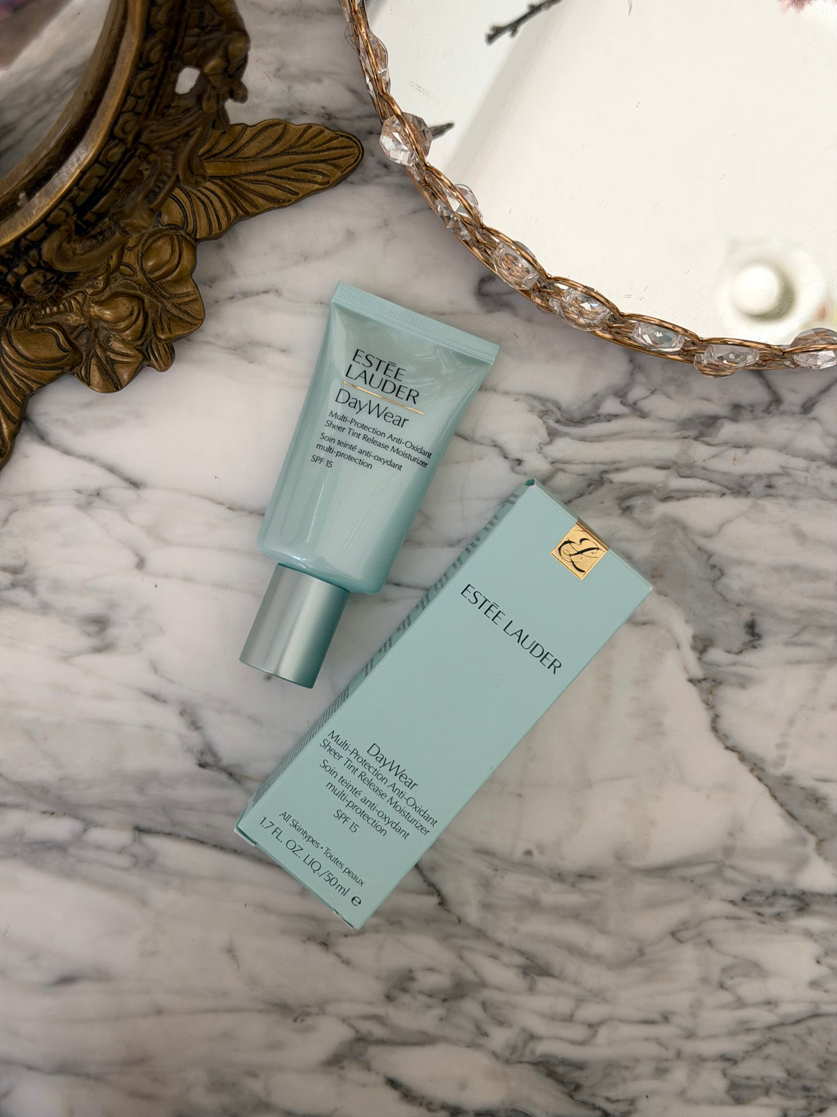 ESTEE LAUDER DayWear
Multi-Protection Anti-Oxidant Sheer Tint Release Moisturiser SPF15