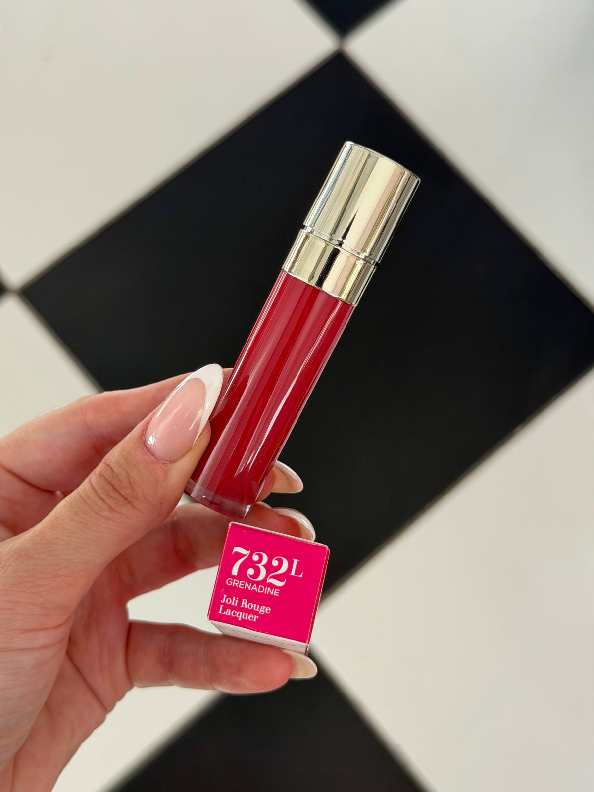CLARINS
Joli Rouge Lacquer (732L)