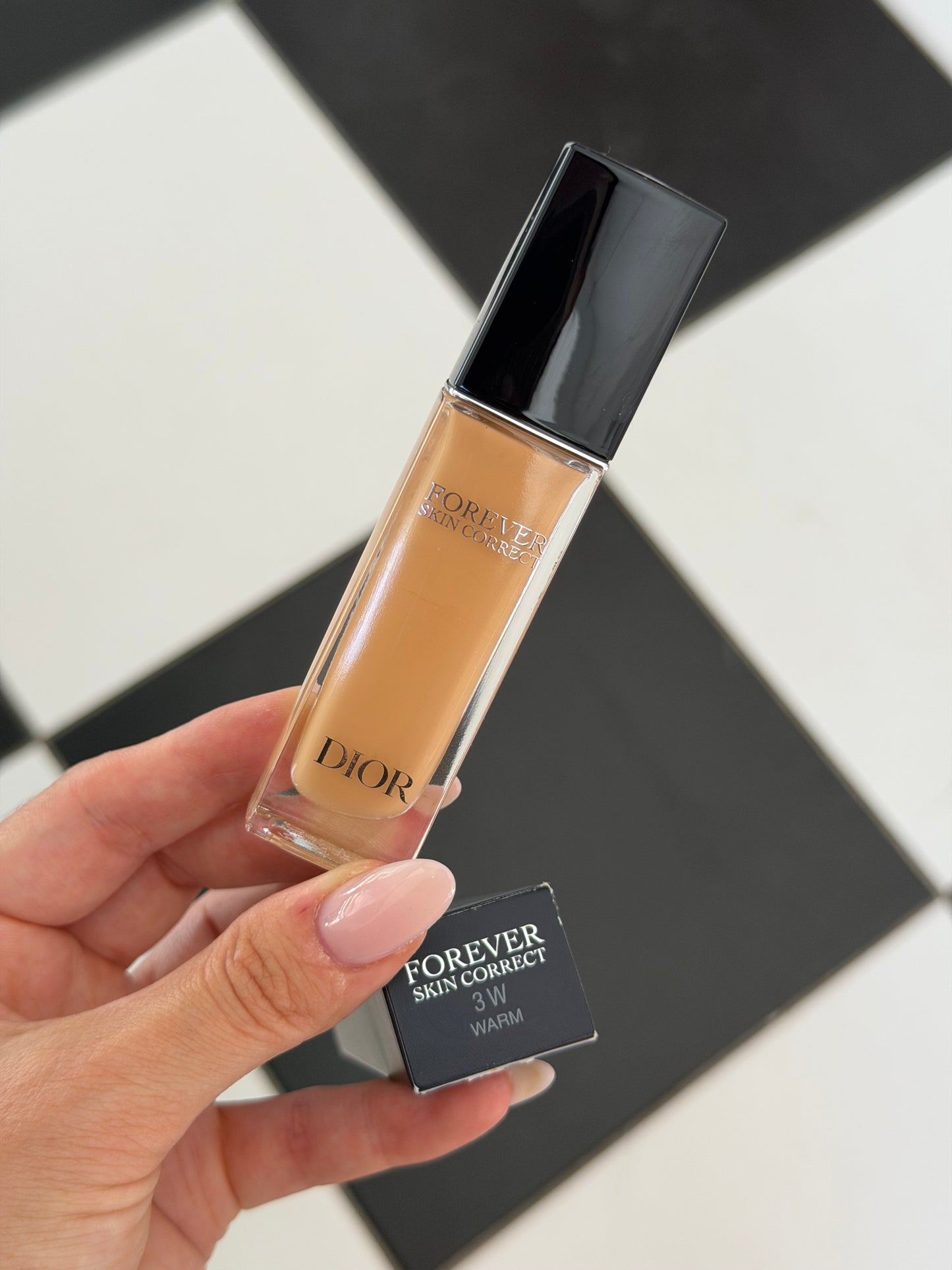 DIOR Forever Skin Correct (3W)
Full-Coverage Concealer - 24h Hydration and Wear - No Transfer
