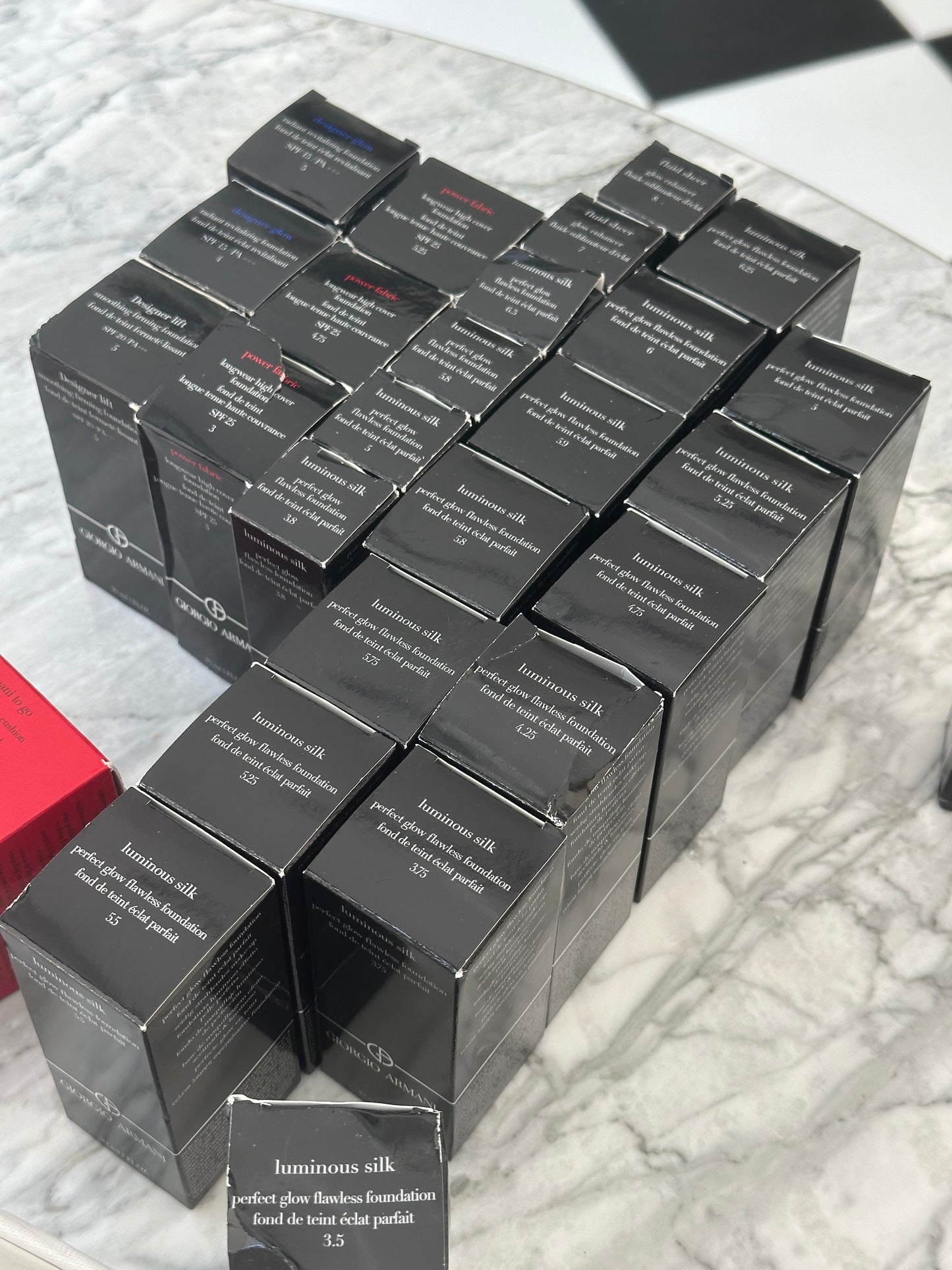 ARMANI Luminous Silk - Perfect Glow Flawless Foundation