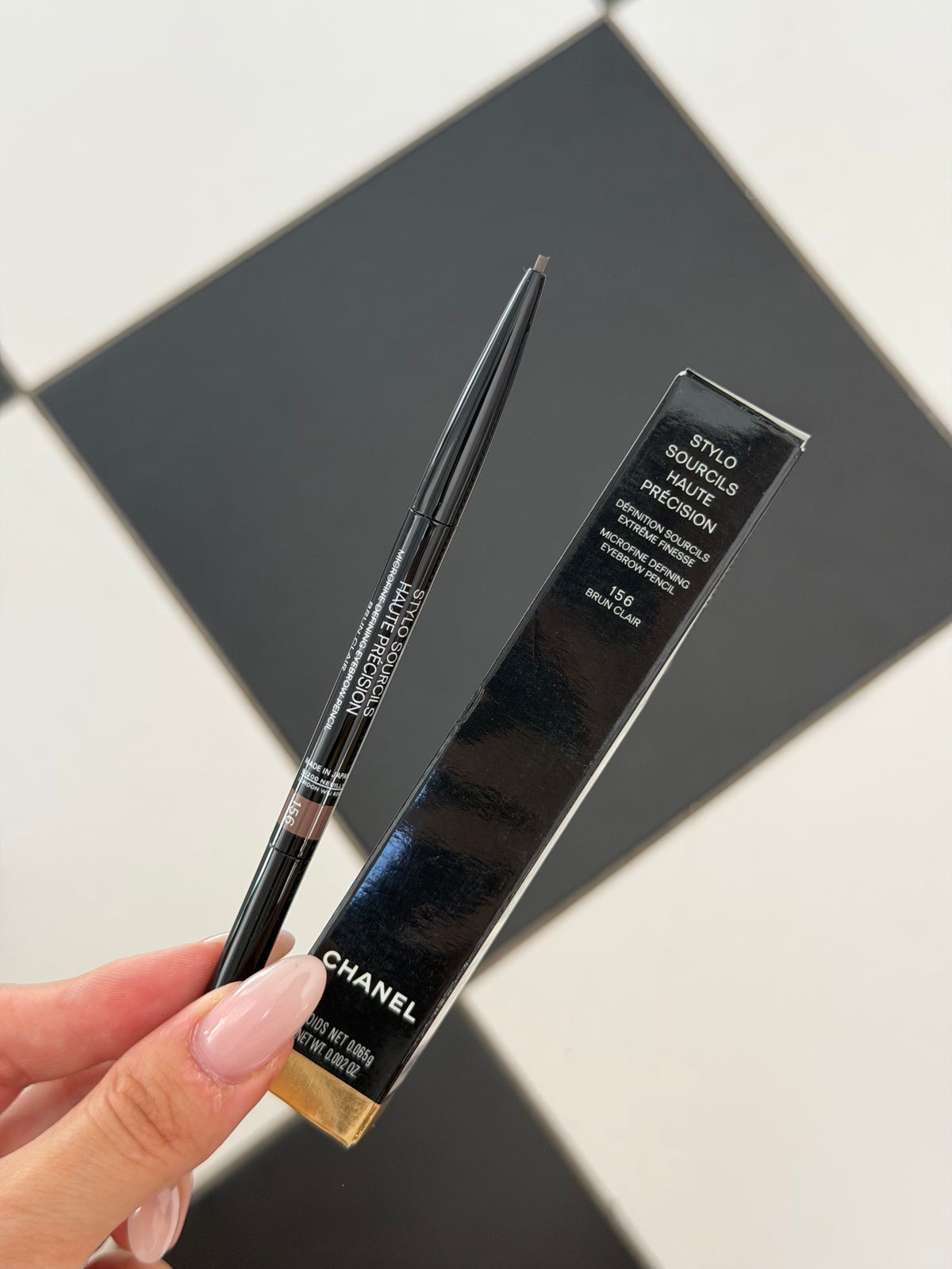 CHANEL Stylo Sourcils Haute Précision (156)
Microfine Defining Eyebrow Pencil