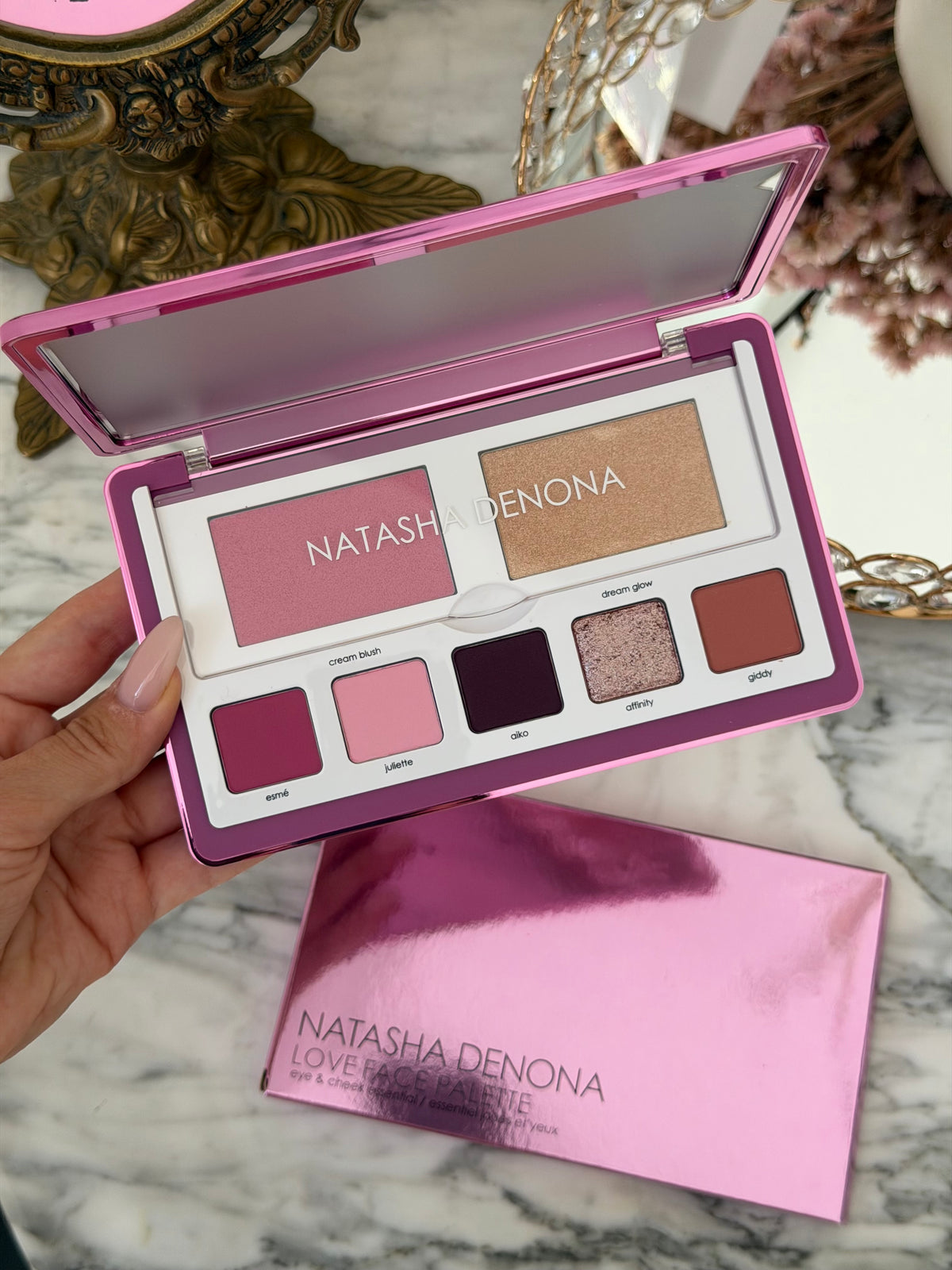 NATASHA DENONA Love Face Palette
Eye & Cheek Essential