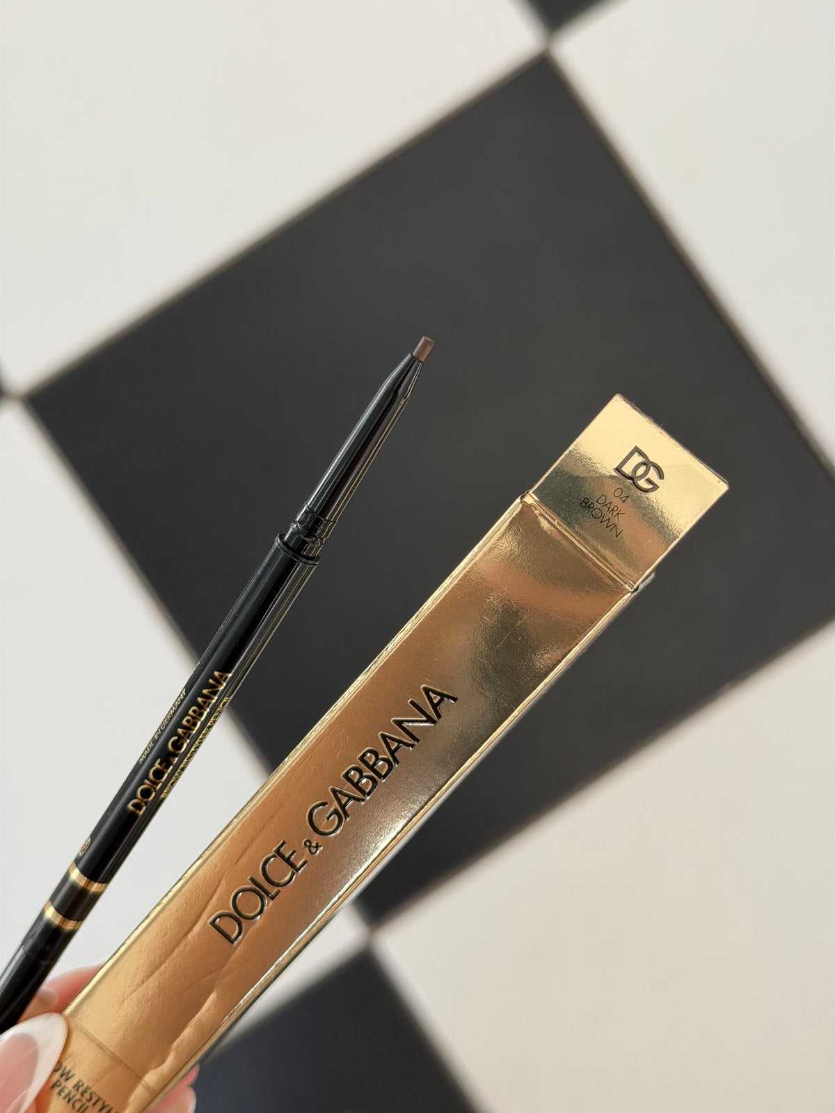 DOLCE&GABBANA Brow Restyler Pencil (04)
16H Lasting Fill & Shape Micro Brow Pencil