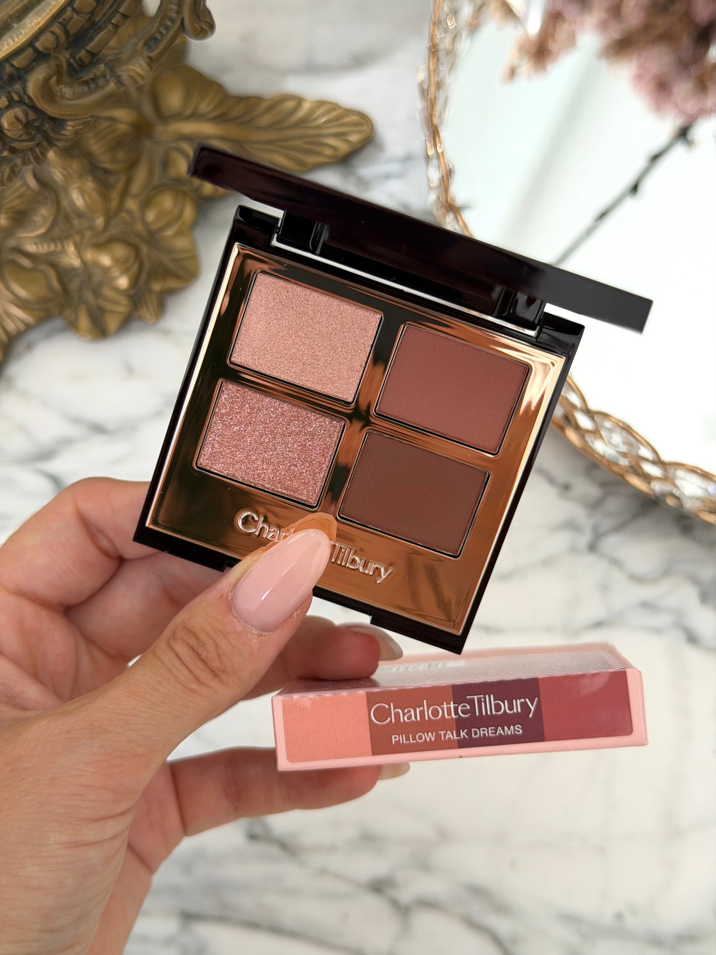 CHARLOTTE TILBURY Luxury EyeShadow Palette - 
Pillow Talk Dreams
