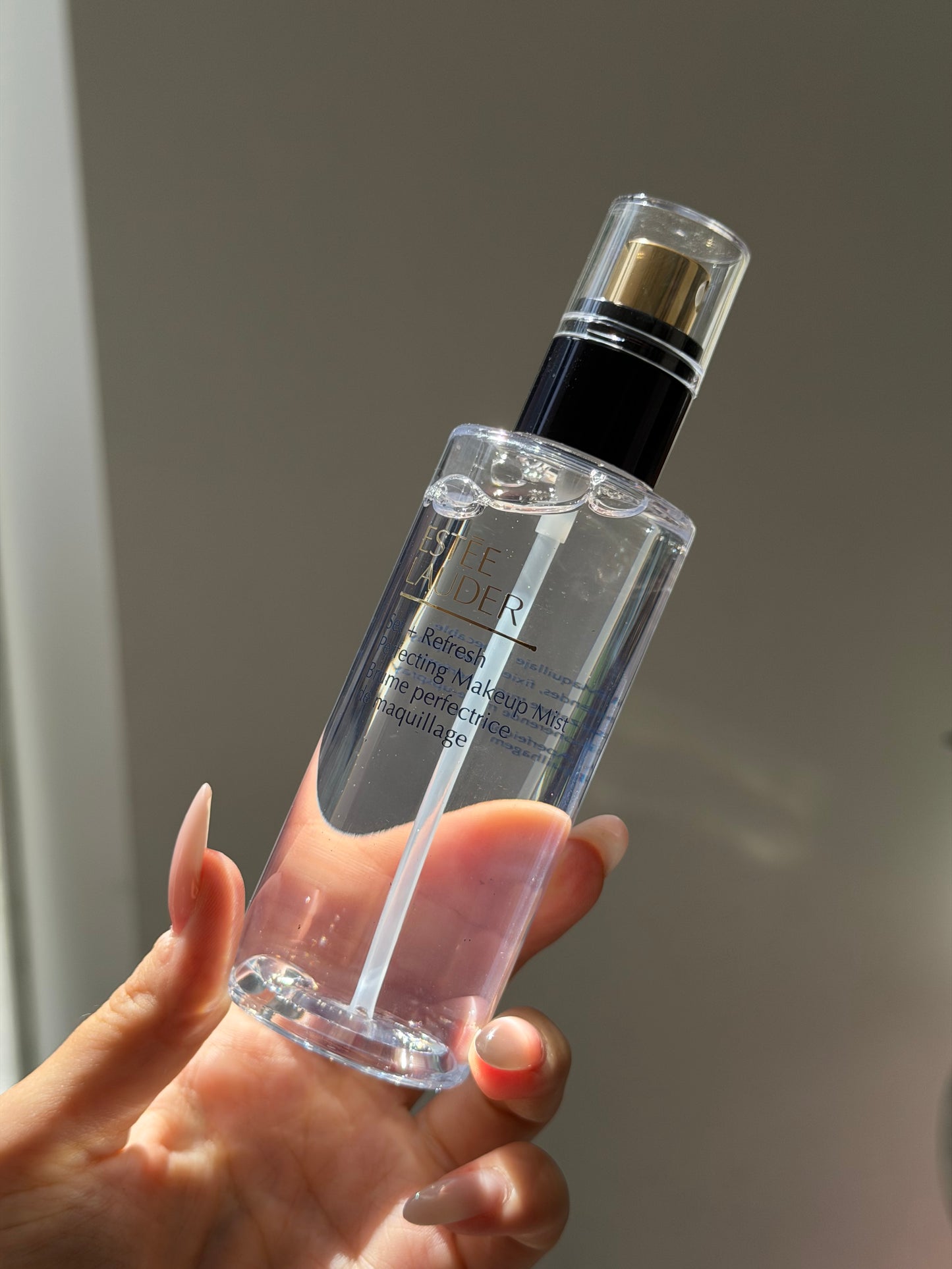 ESTEE LAUDER Set + Refresh Perfecting Makeup Mist Spray