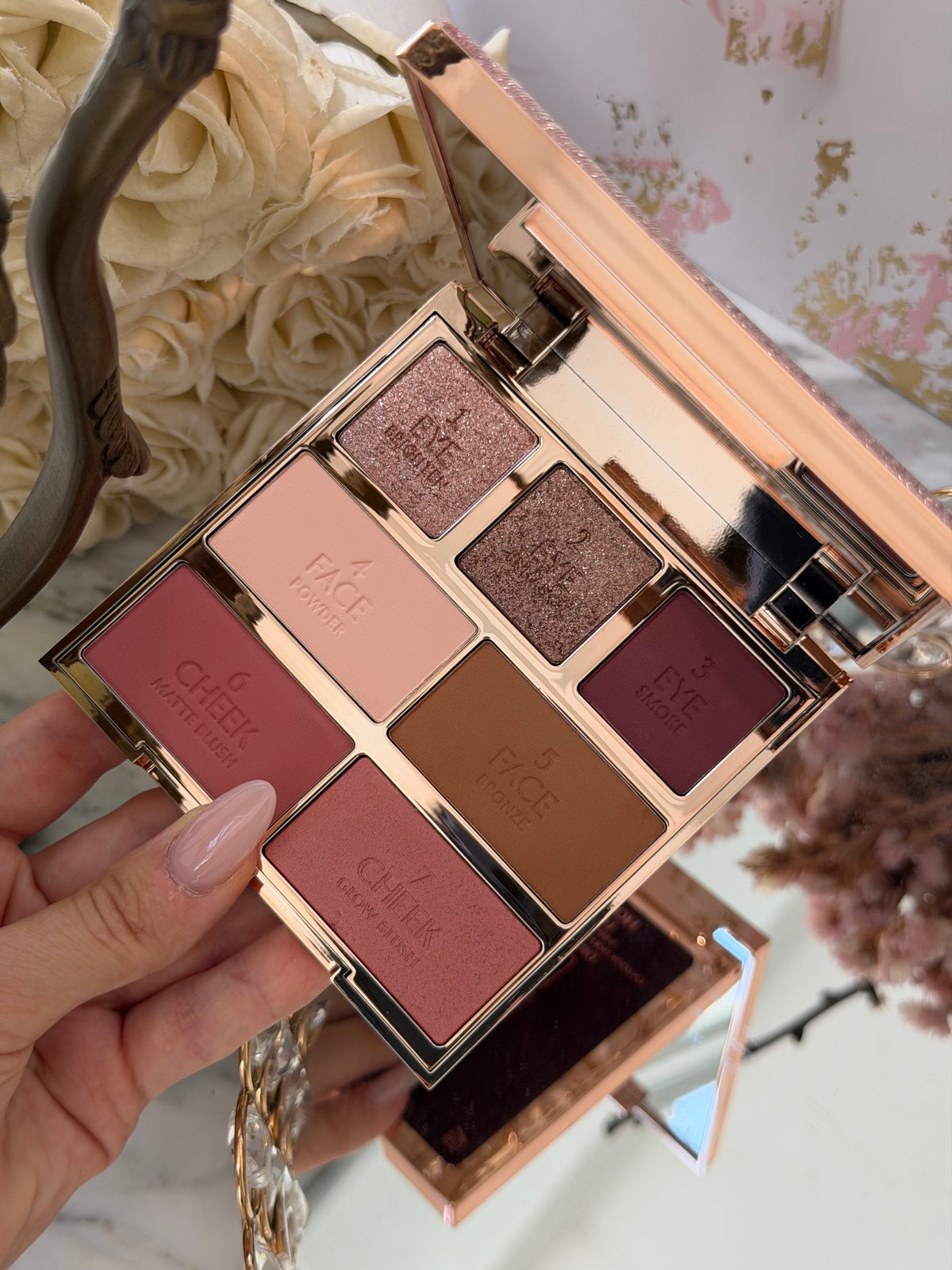CHARLOTTE TILBURY Hollywood Instant Look In A Palette - Dreamy Bronzed Beauty