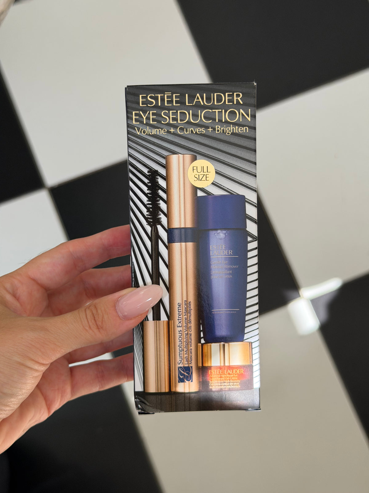 ESTEE LAUDER Eye Seduction Mascara Set
Volume + Curves + Brighten