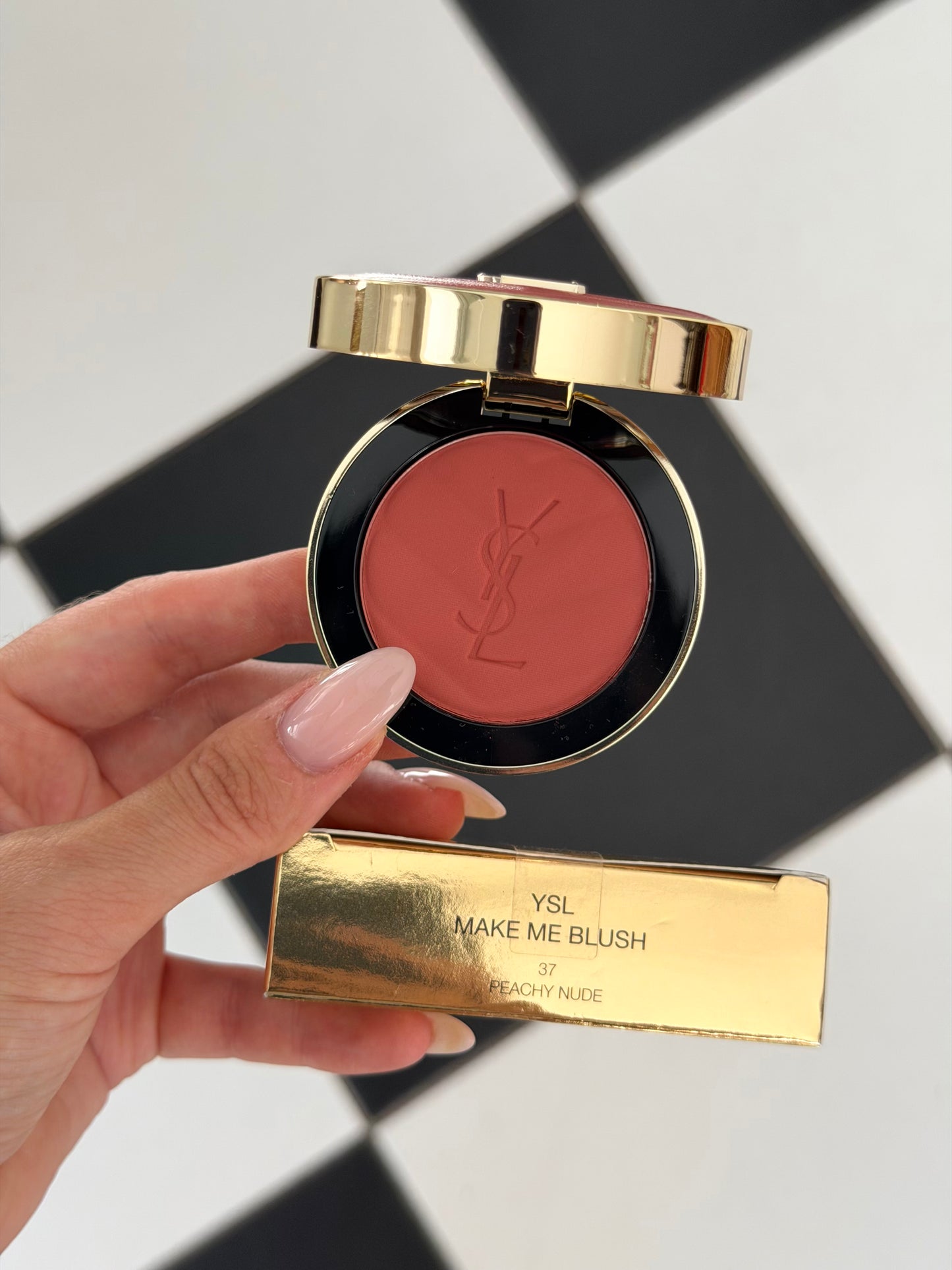 YSL Make Me Blush - Bold Blurring Blush (37)