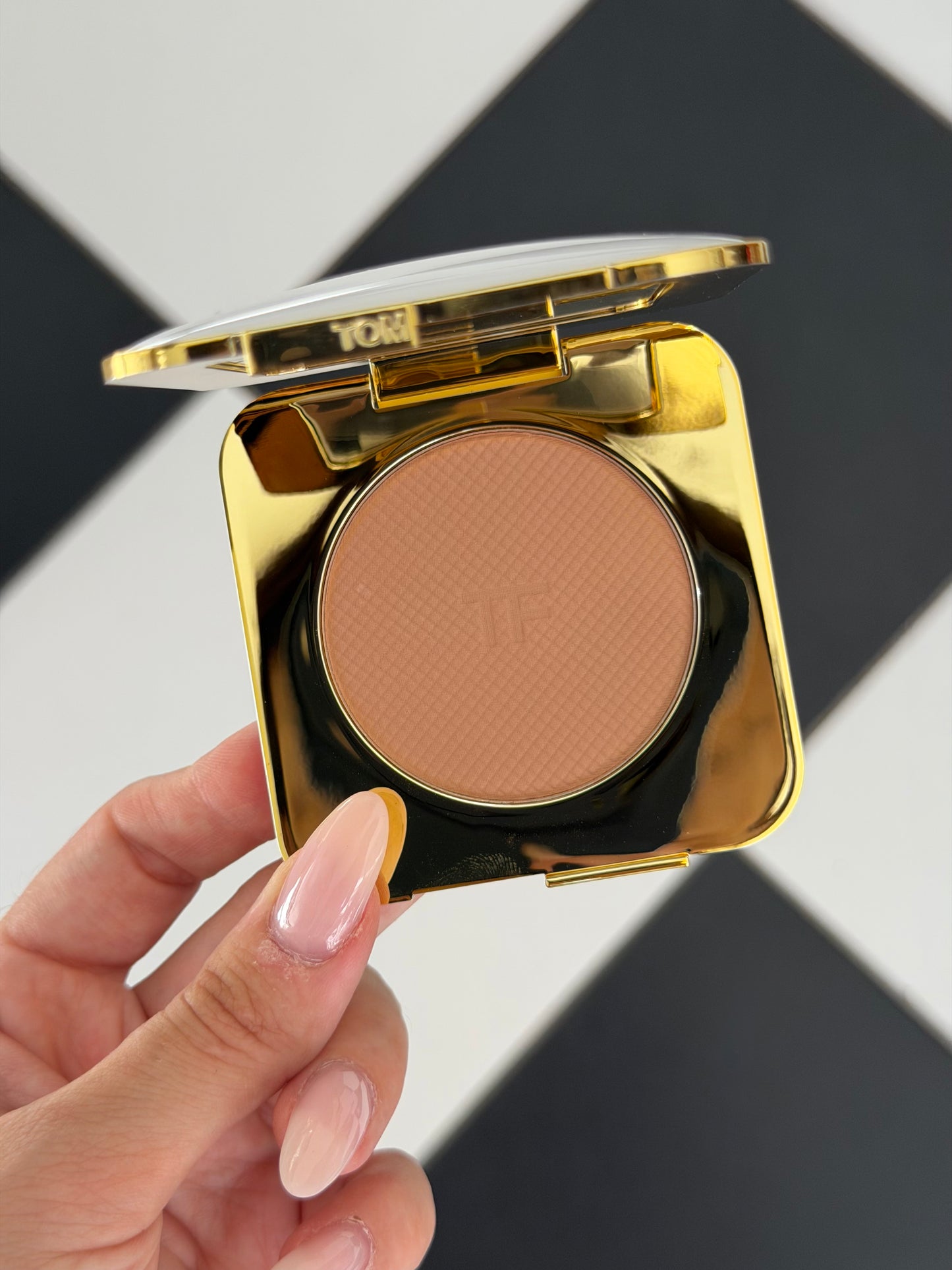 TOM FORD Soleil Glow Bronzer (02)
