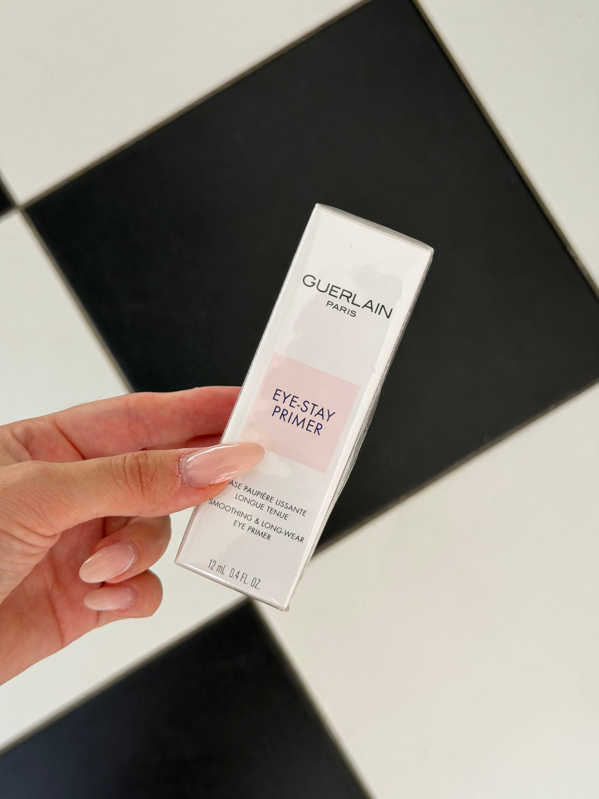 GUERLAIN Eye Stay Primer
Smoothing And Long-Lasting Eyeshadow Primer