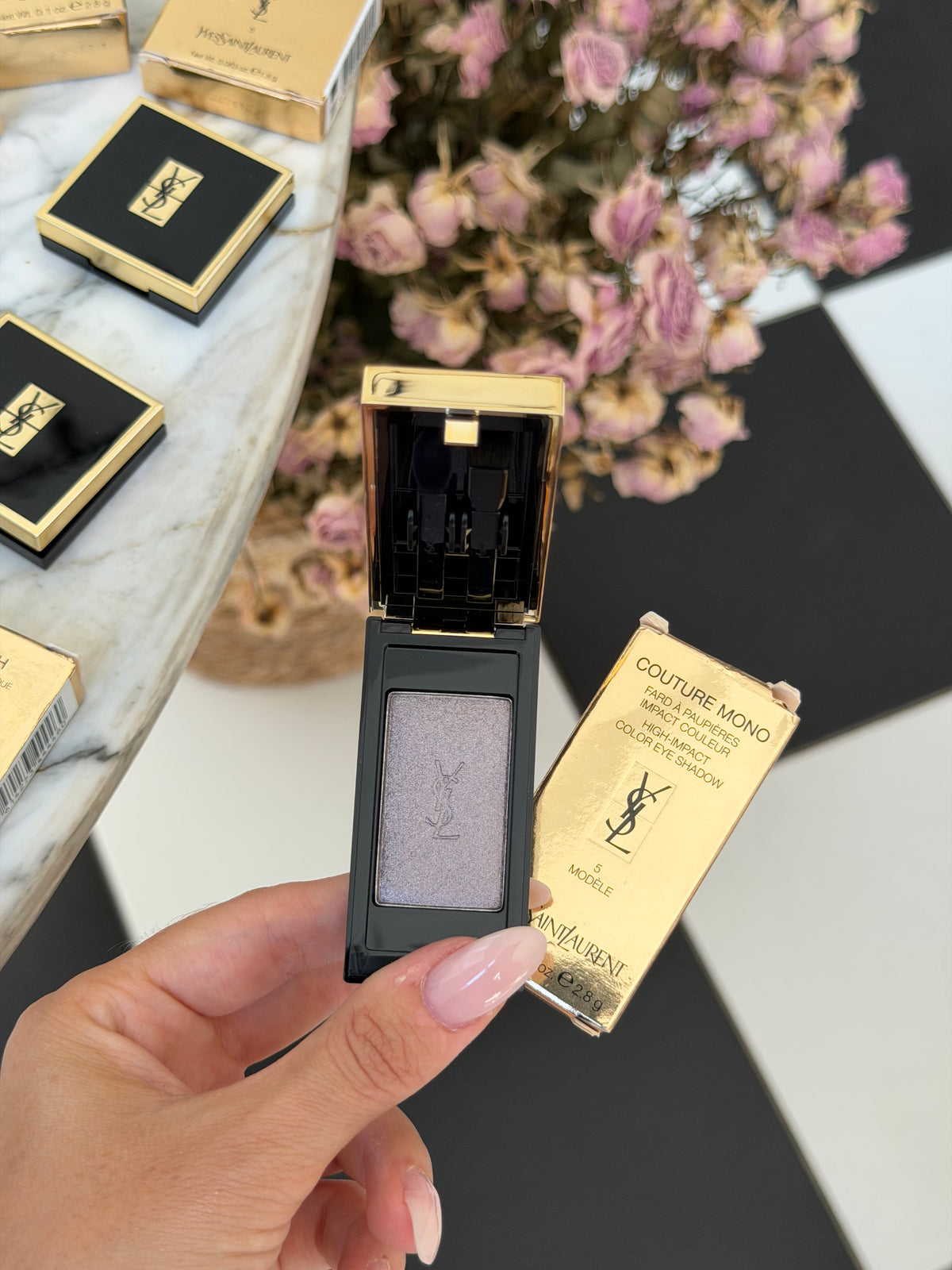YSL Couture Mono Eyeshadow (5)
High-Impact Colour Eye
