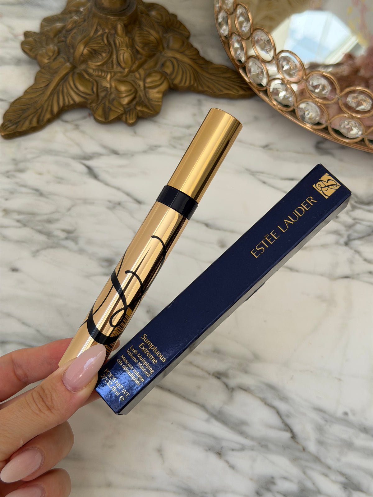ESTEE LAUDER Sumptuous Extreme
Lash Multiplying Volume Mascara