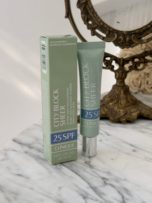 CLINIQUE City Block™ Sheer Oil-Free Daily Face Protector Broad Spectrum SPF25