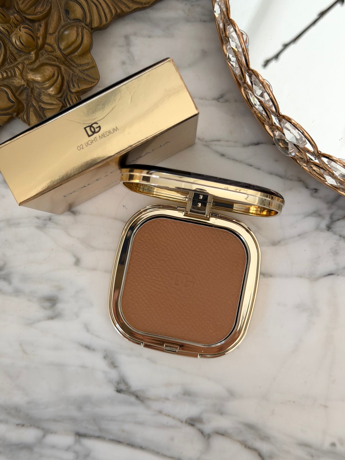 DOLCE&GABBANA Face&Eyes Match
Lasting Bronzer & Eyeshadow Powder (02)