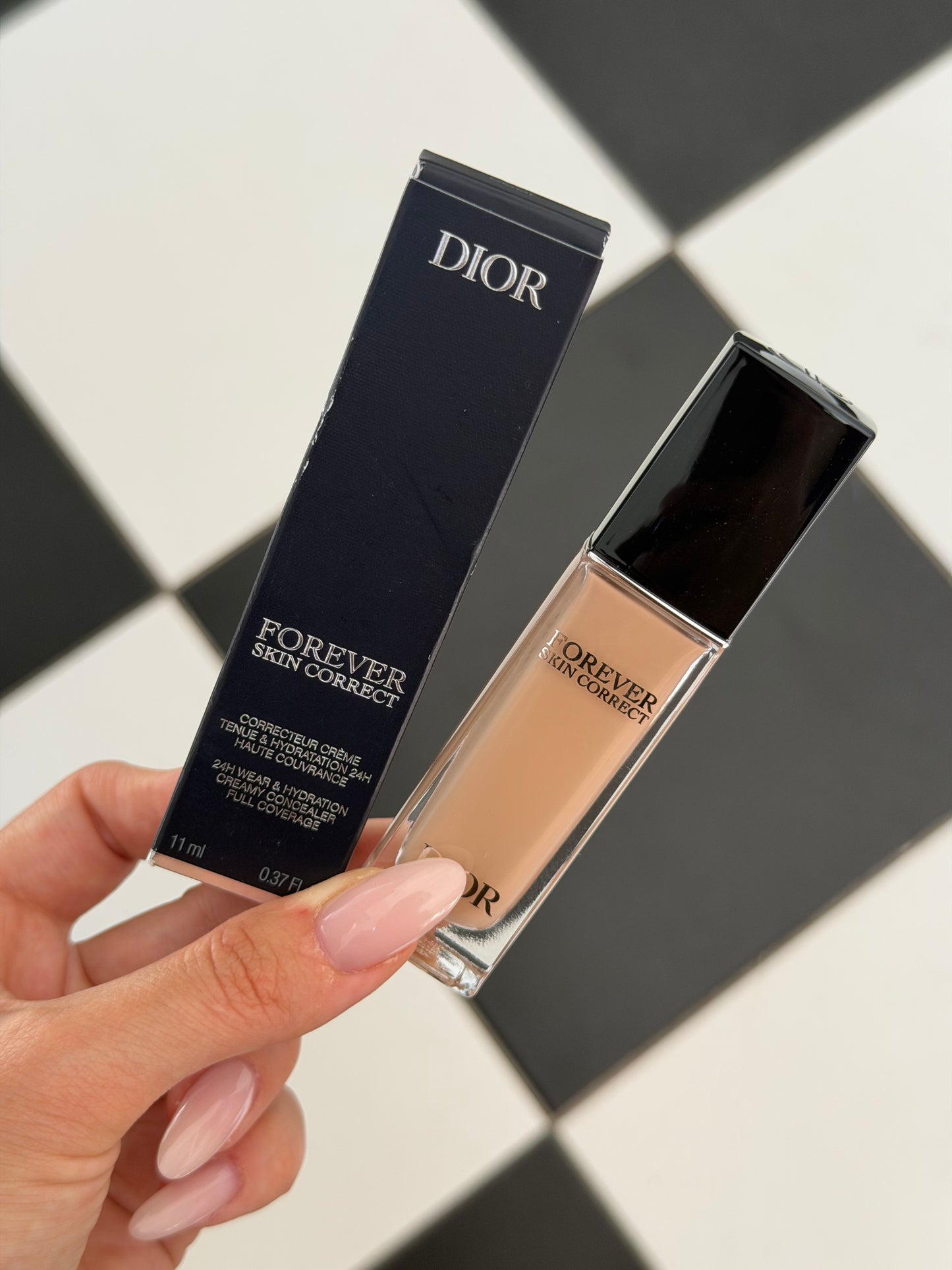 DIOR Forever Skin Correct (3C)
Full-Coverage Concealer - 24h Hydration and Wear - No Transfer