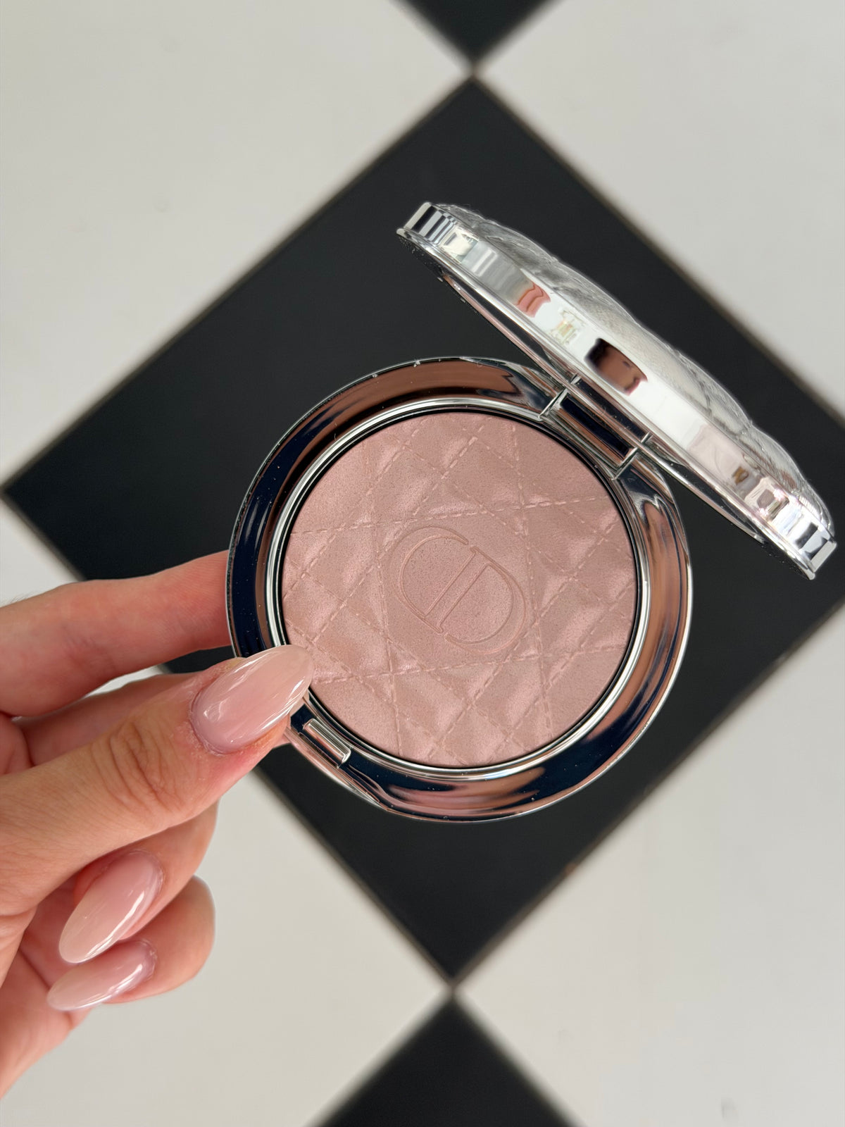 DIOR Forever Glow Luminizer - Illuminating Powder For Face (03)