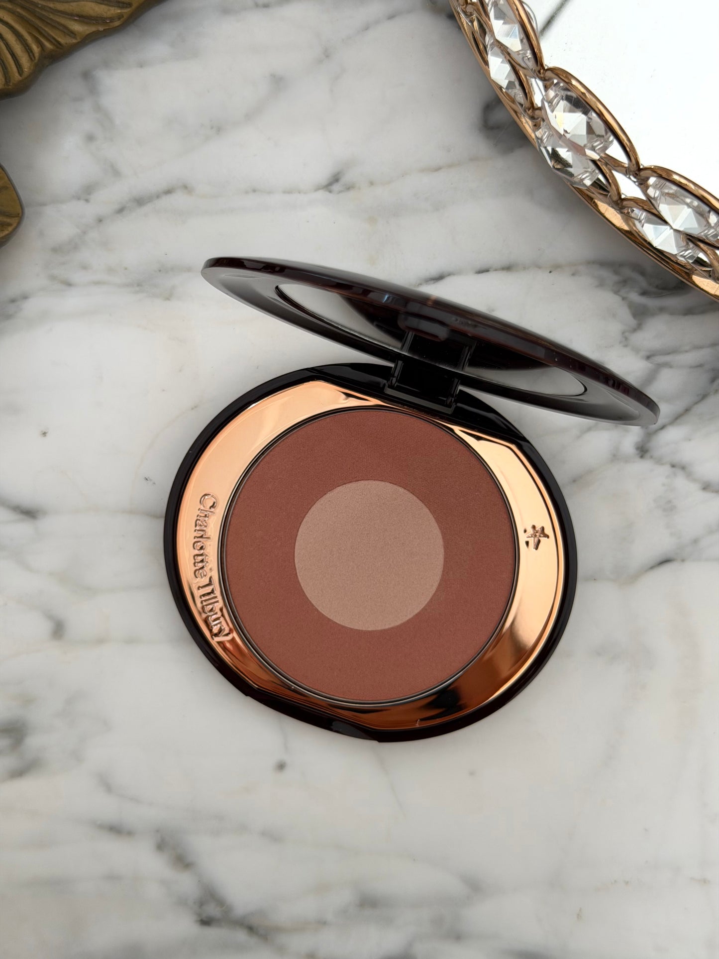 CHARLOTTE TILBURY Cheek To Chic - Swish & Glow Blusher Pillow Talk