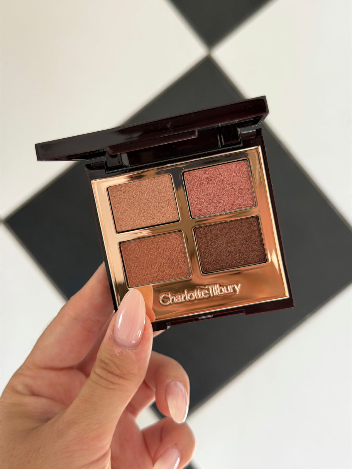 CHARLOTTE TILBURY Luxury EyeShadow Palette Of Pops - Pillow Talk