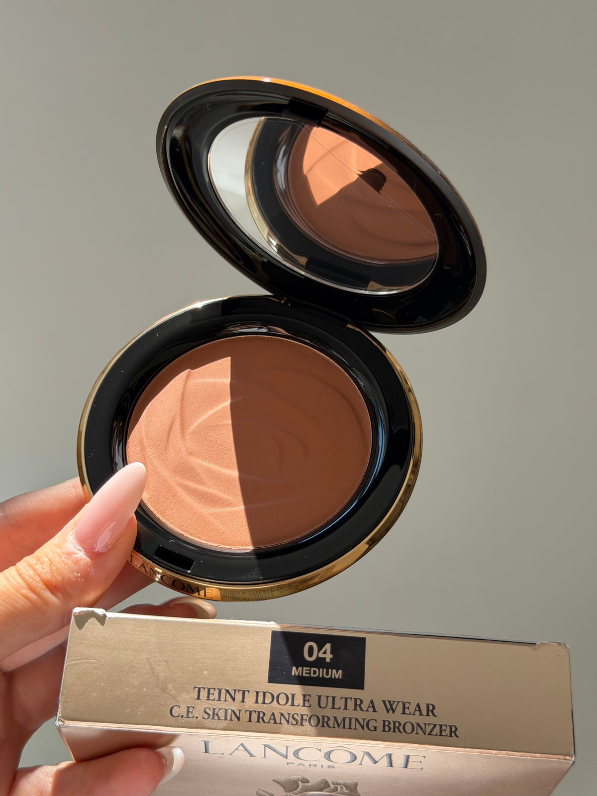 LANCOME Teint Idole Ultra Wear C.E Skin Transforming Bronzer (04)