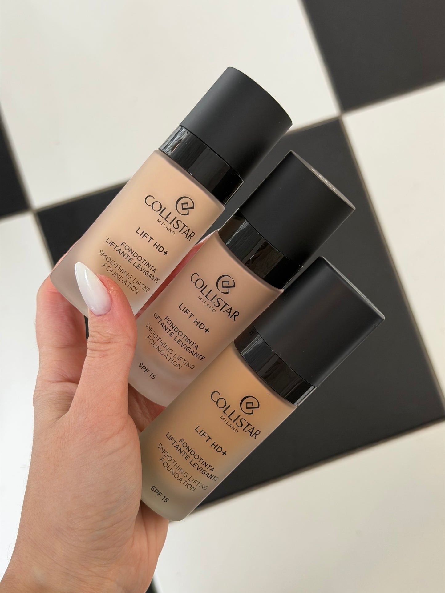COLLISTAR
Lift HD+ (3N) Smoothing Lifting Foundation SPF15
Waterproof - Medium Protection