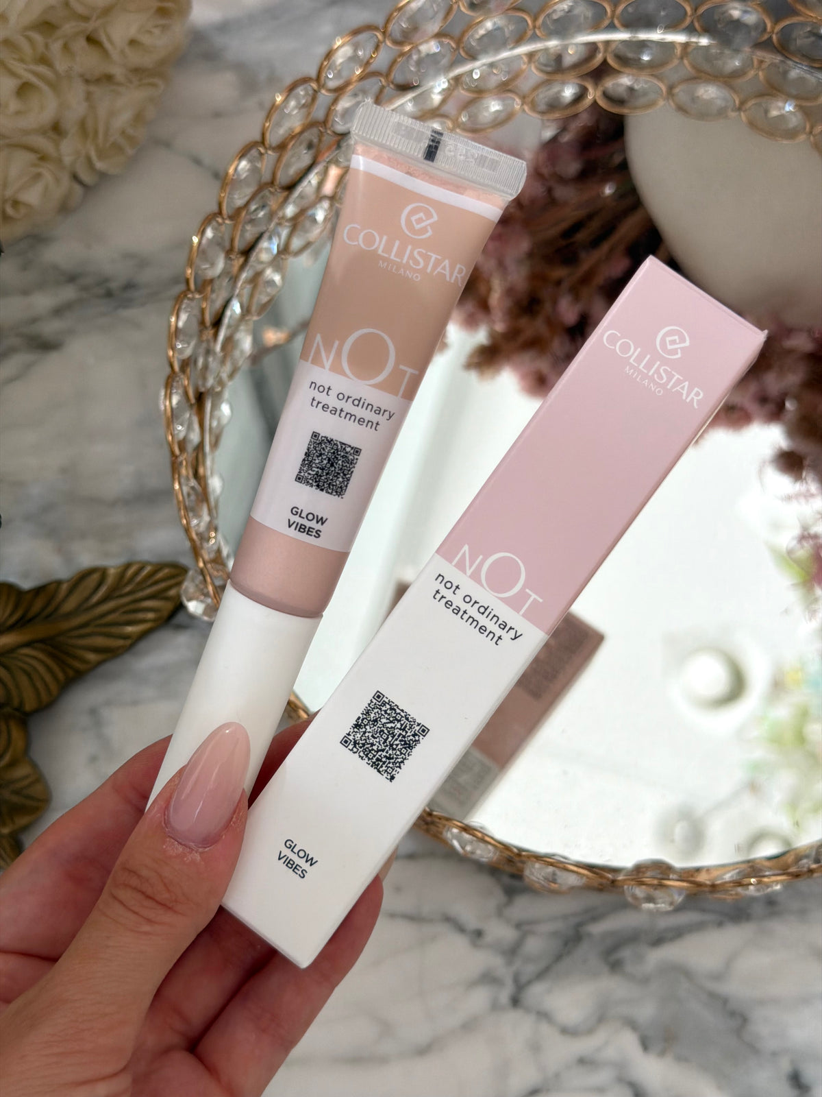 COLLISTAR Not Glow Vibes
Liquid Highlighter (01)
