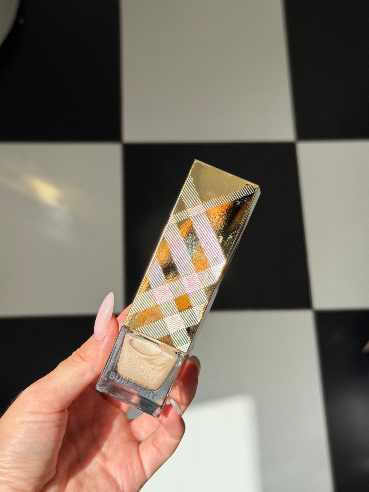 BURBERRY
Beyond Radiance Primer
Bare Glow