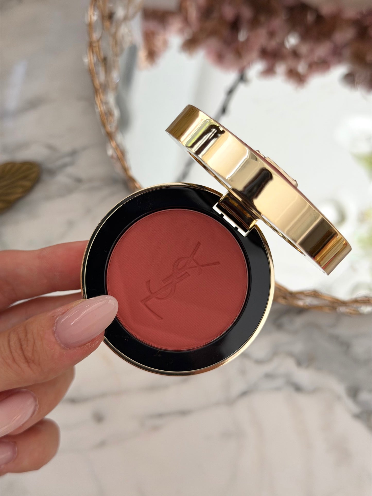 YSL Make Me Blush - Bold Blurring Blush (37)