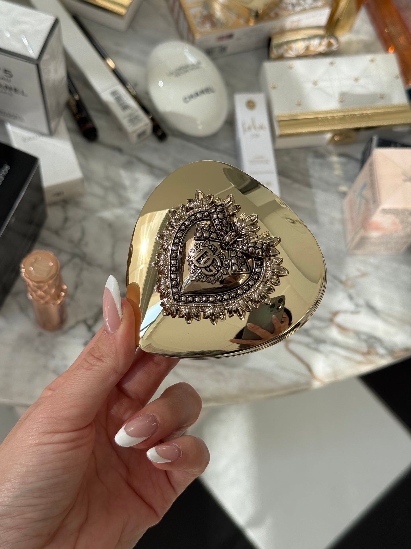 DOLCE&GABBANA Ever Icon Eye Palette (01)
10H Multi-Finish Day To Night Eyeshadow