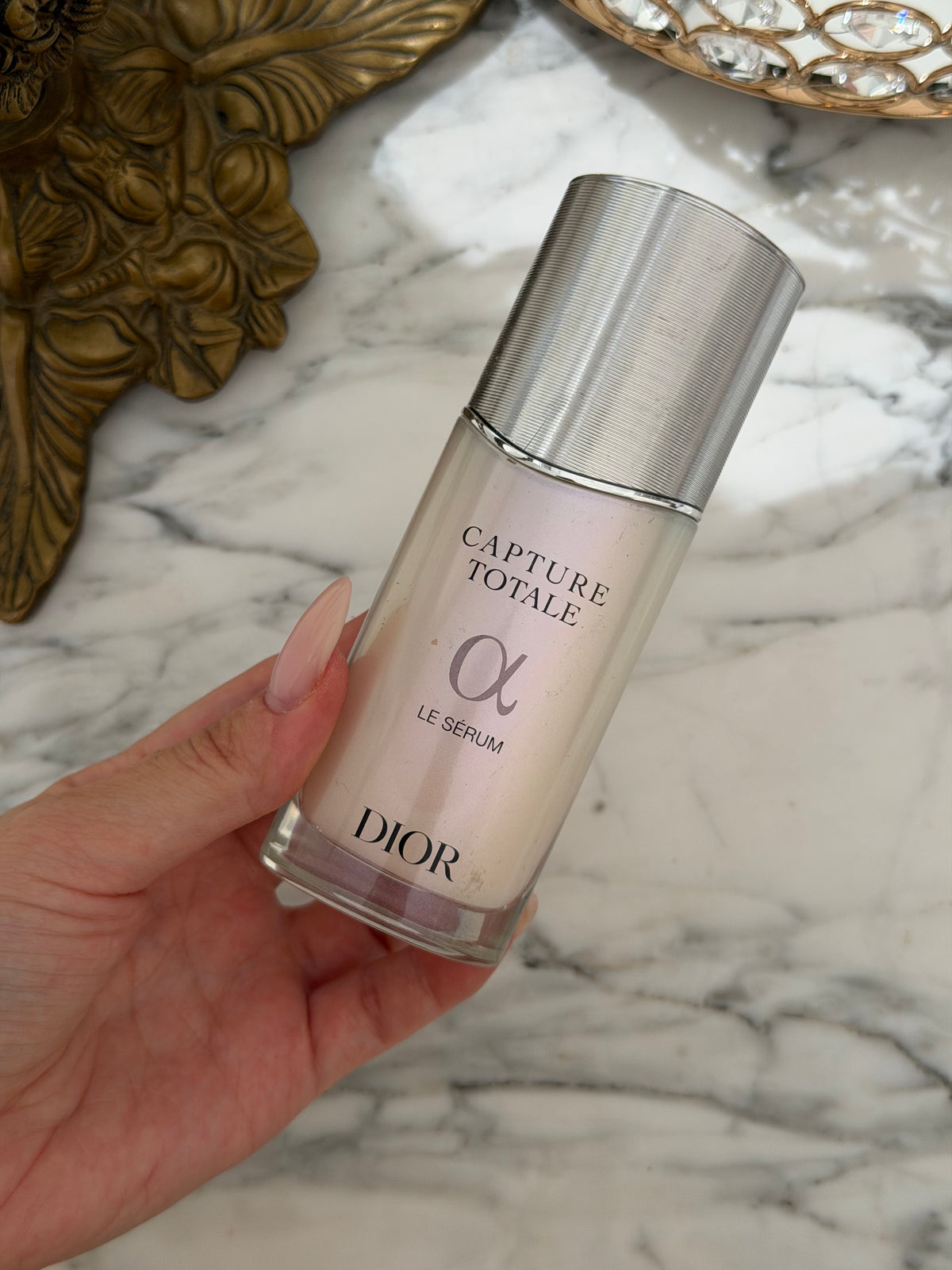 DIOR Capture Totale Le Sérum
Face and Neck Youth Revealing Serum