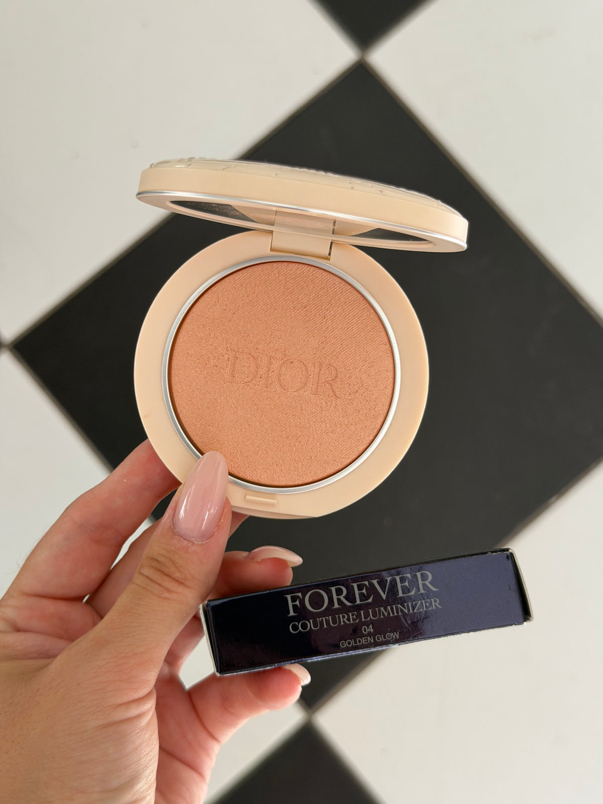 DIOR Forever Couture Luminizer
Longwear Highlighter - Golden