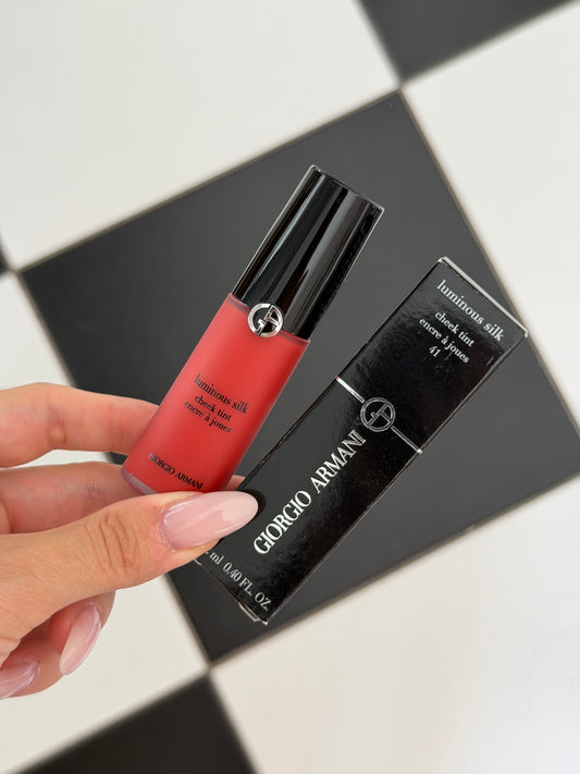 ARMANI Luminous Silk Cheek Tint - 
Skin-Fusing Liquid Blush (41)