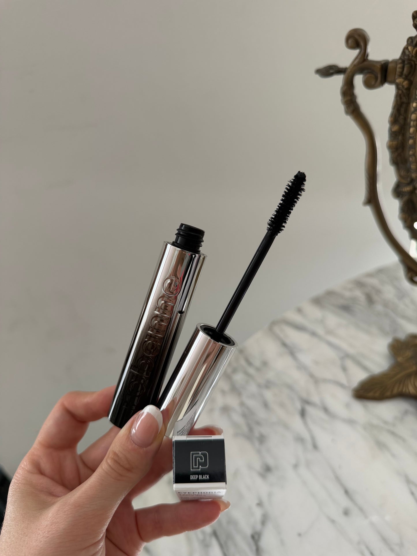 PACO RABANNE
Eyephoria Famous Mascara - Voluminizing 5-in-1