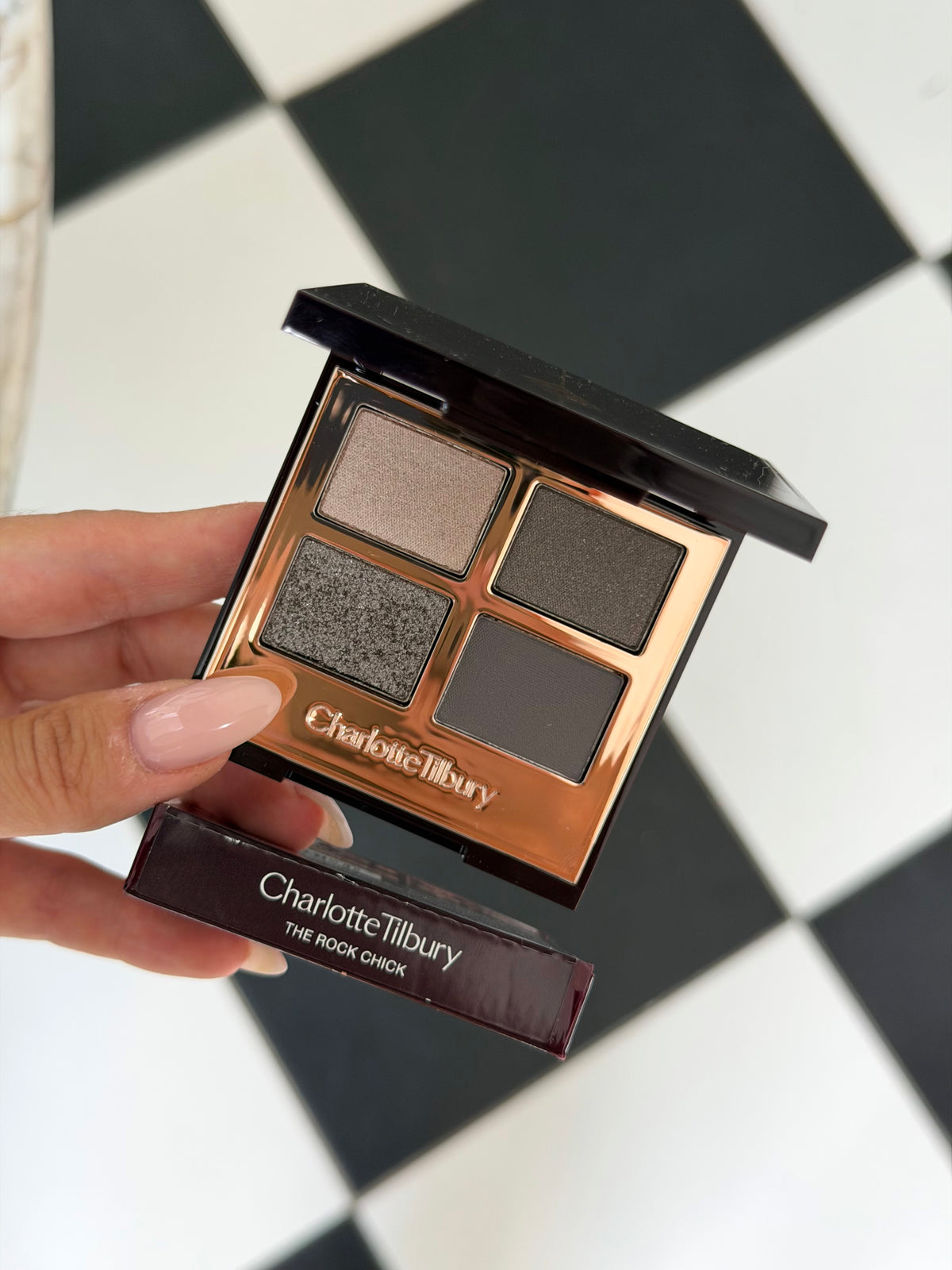 CHARLOTTE TILBURY Luxury Palette - The Rock Chick