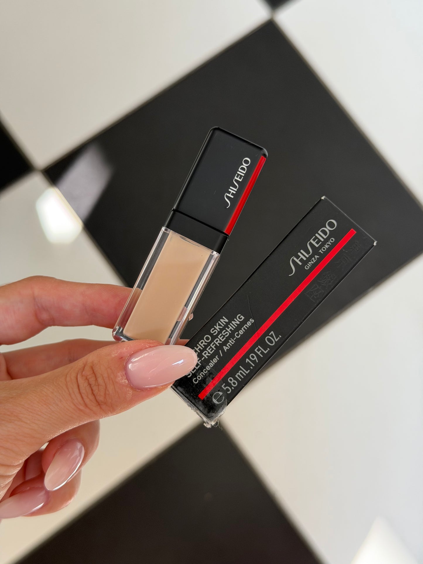 SHISEIDO
Synchro Skin Self-Refreshing Concealer (102)