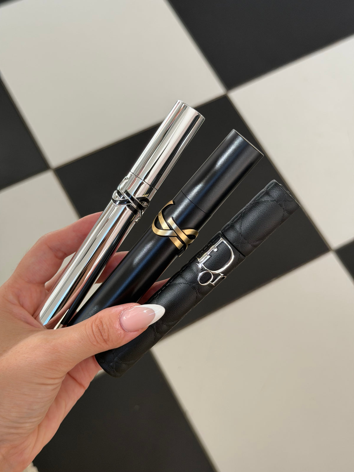 YSL
Lash Clash Extreme Volume Mascara - Black